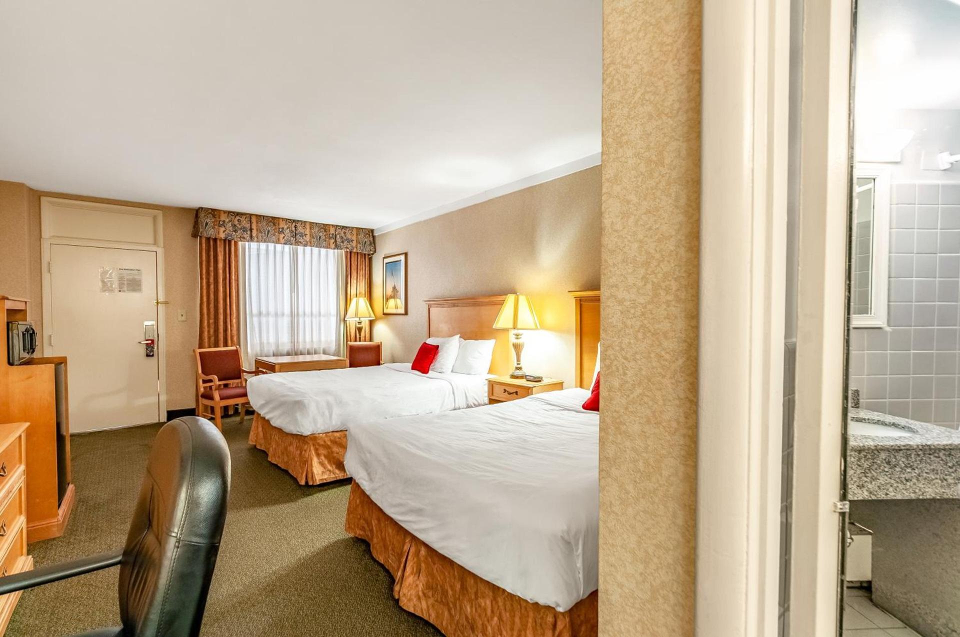 Red Lion Hotel Rosslyn Iwo Jima photo 10