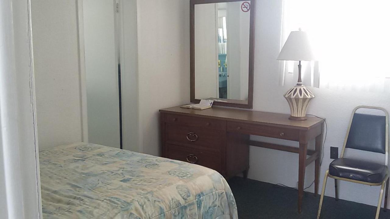 Tide Winds Motel photo 13