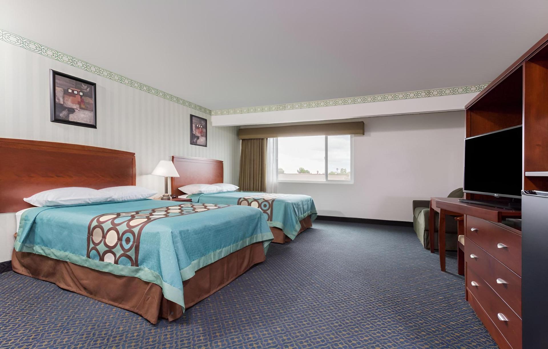 Super 8 by Wyndham Sacramento photo 7