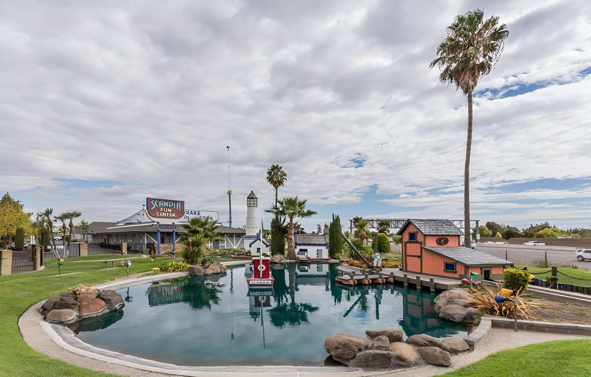 Super 8 by Wyndham Sacramento photo 11