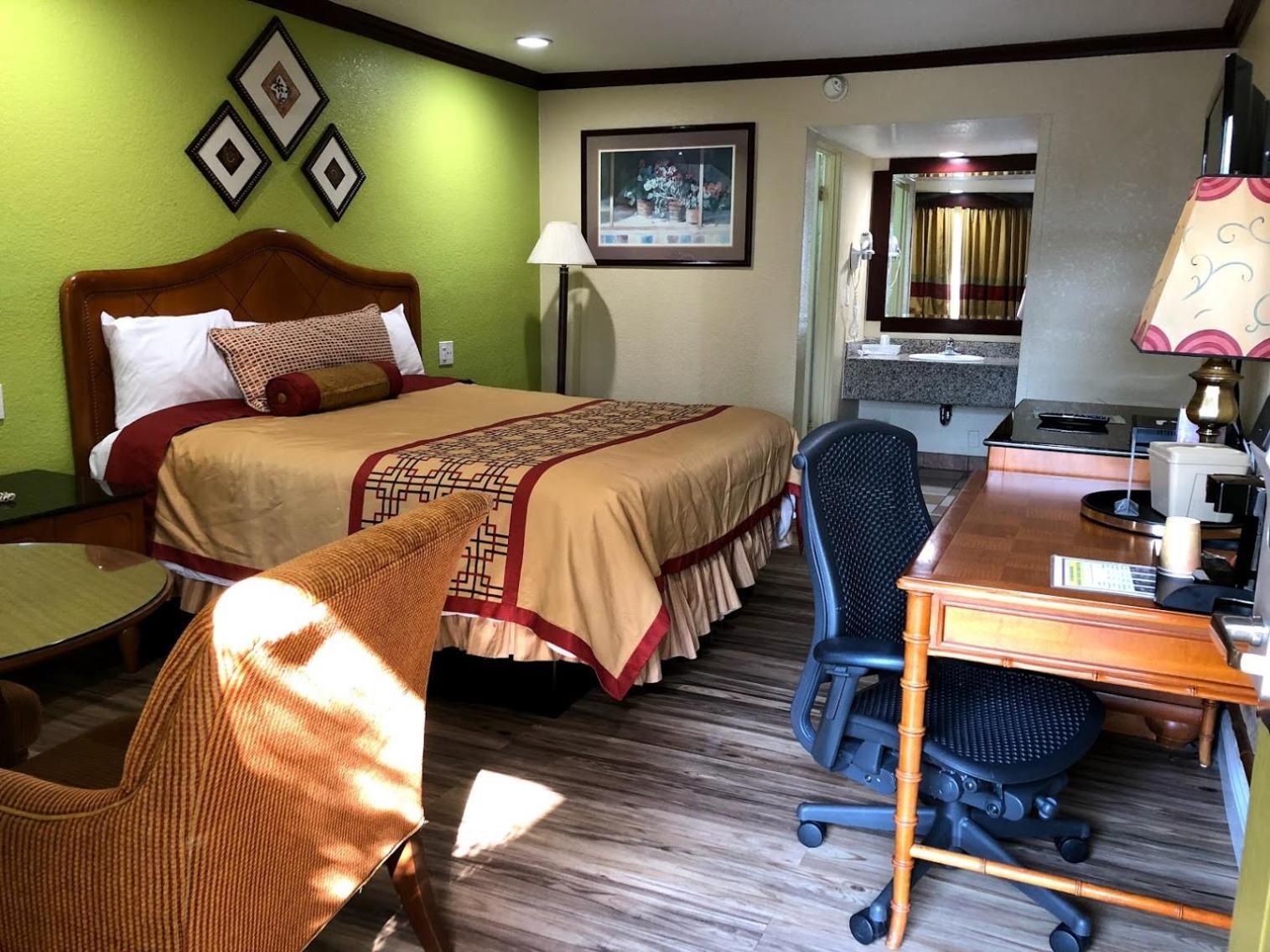 Imperial Inn Oakland photo 46