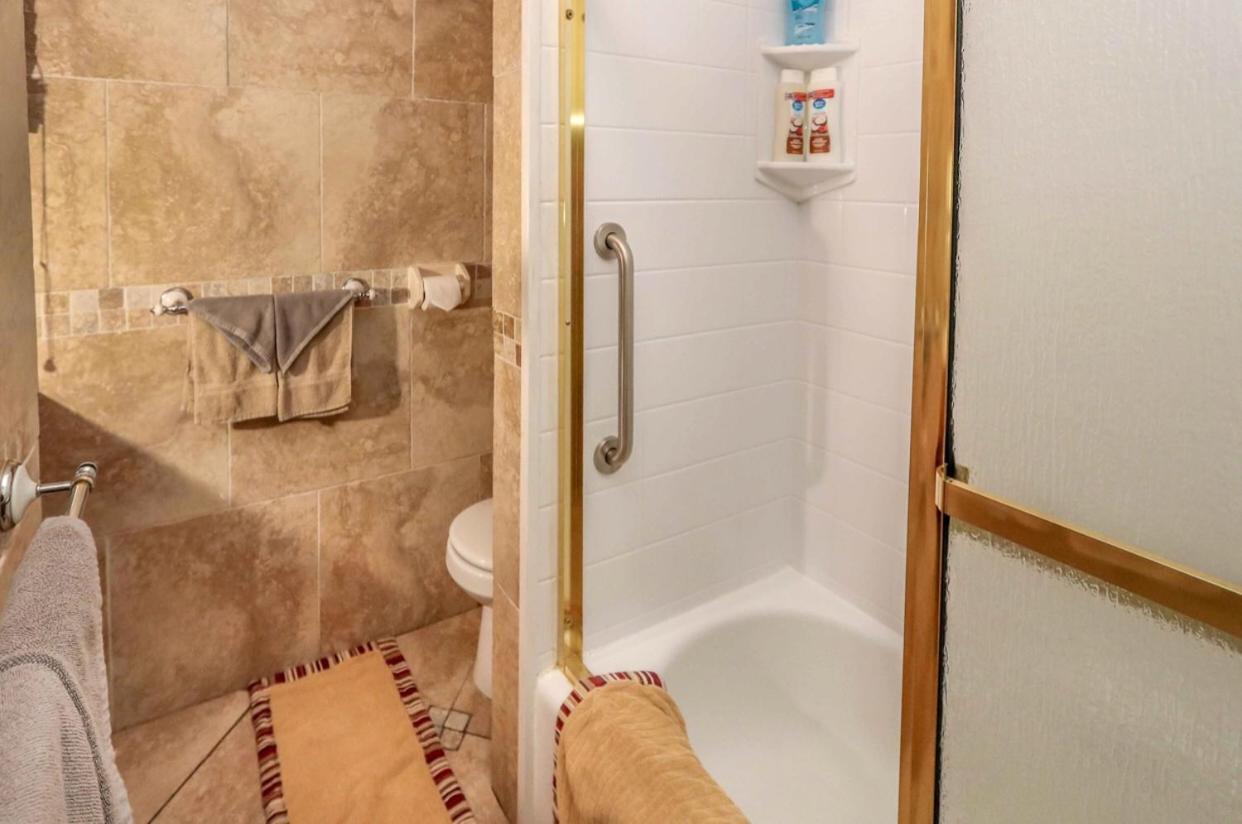Villa Sinclair Beach Suites and Spa photo 39