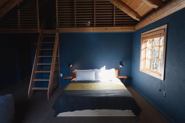 The Suttle Lodge & Boathouse photo 43