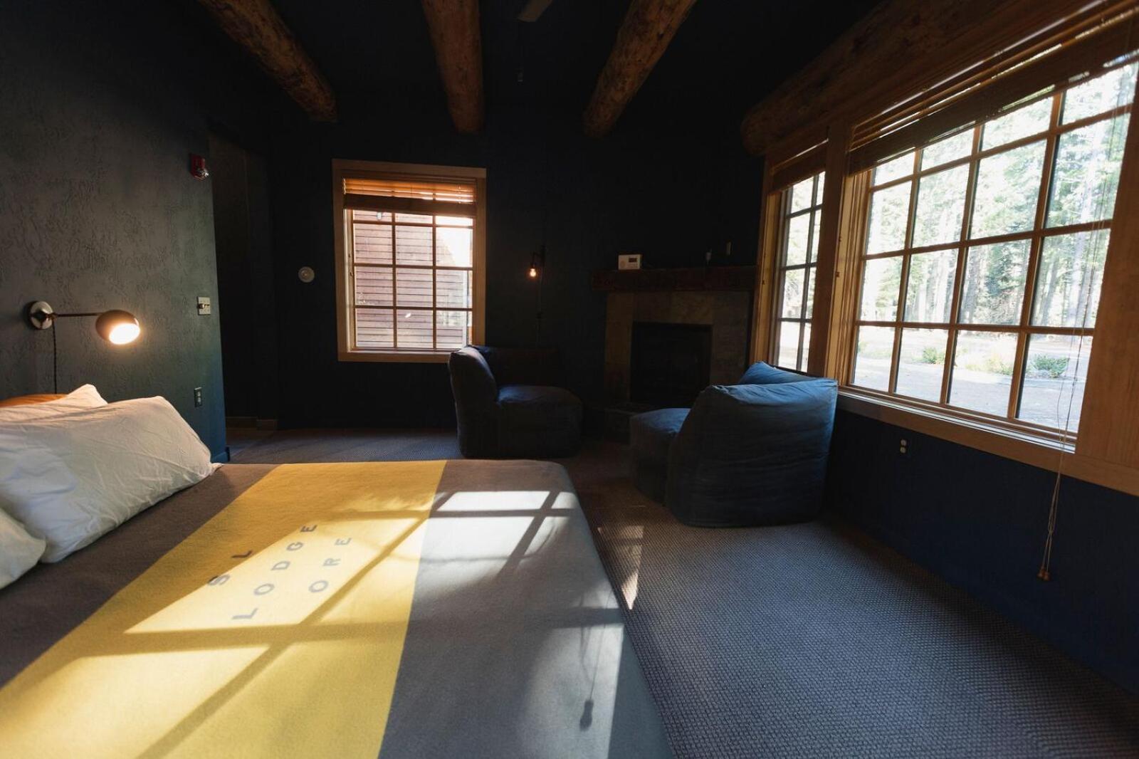 The Suttle Lodge & Boathouse photo 12