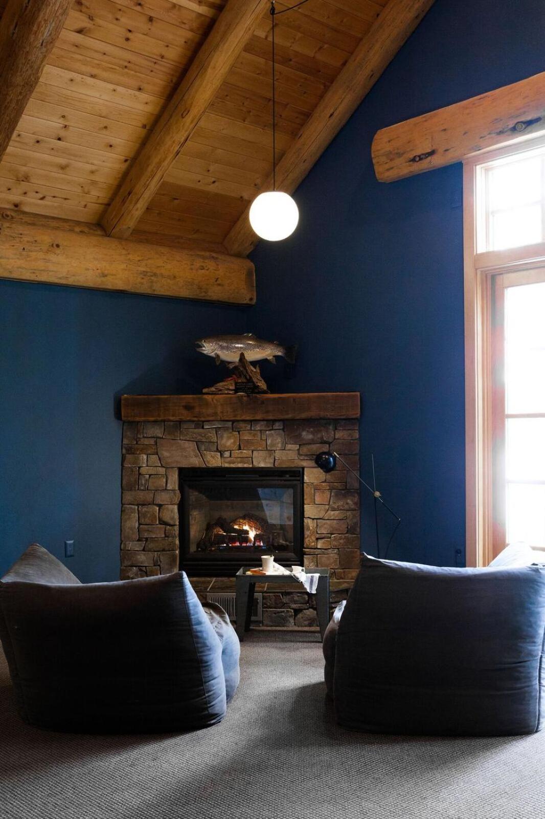 The Suttle Lodge & Boathouse photo 10