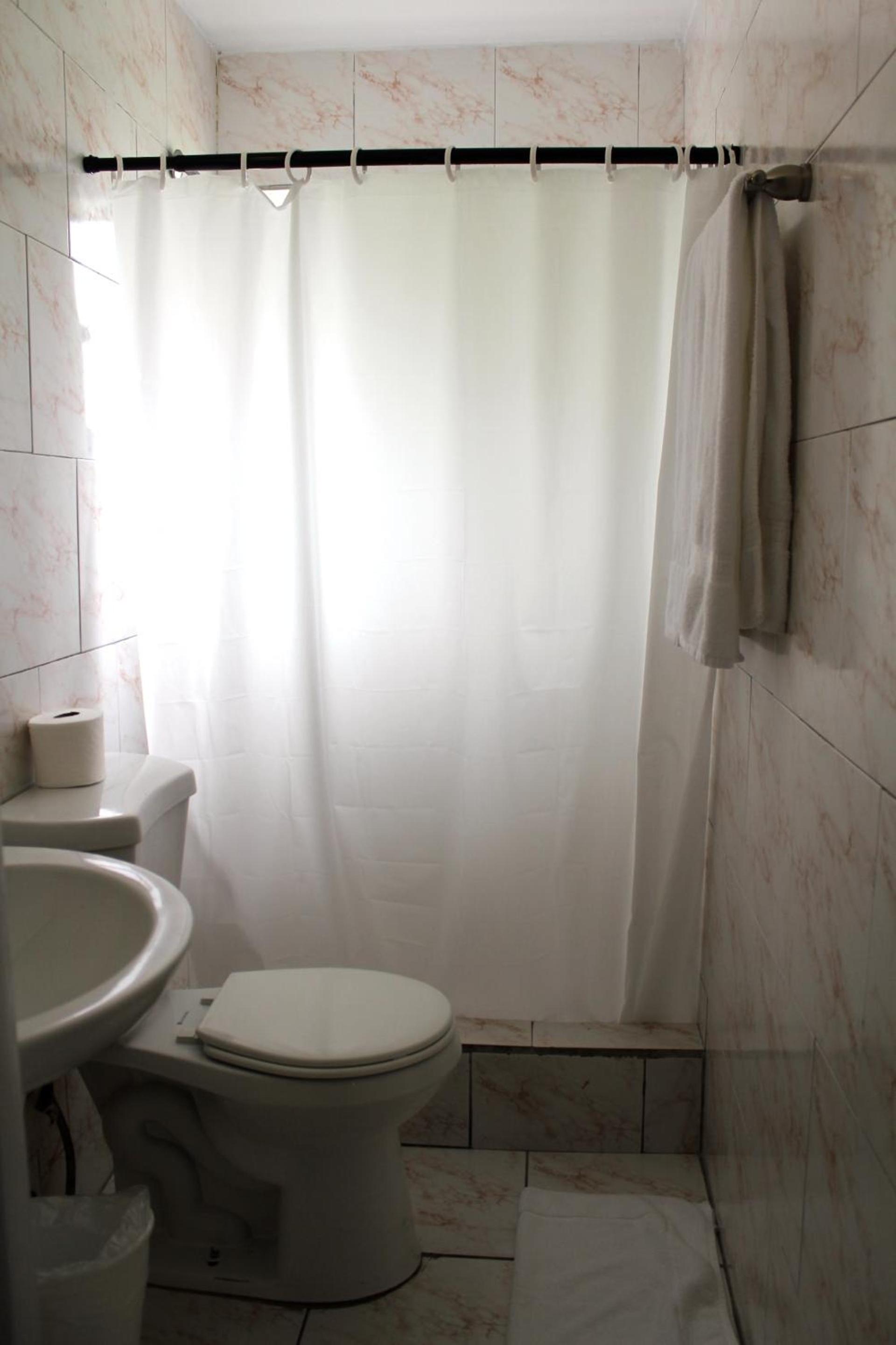 Ramona Motel photo 13