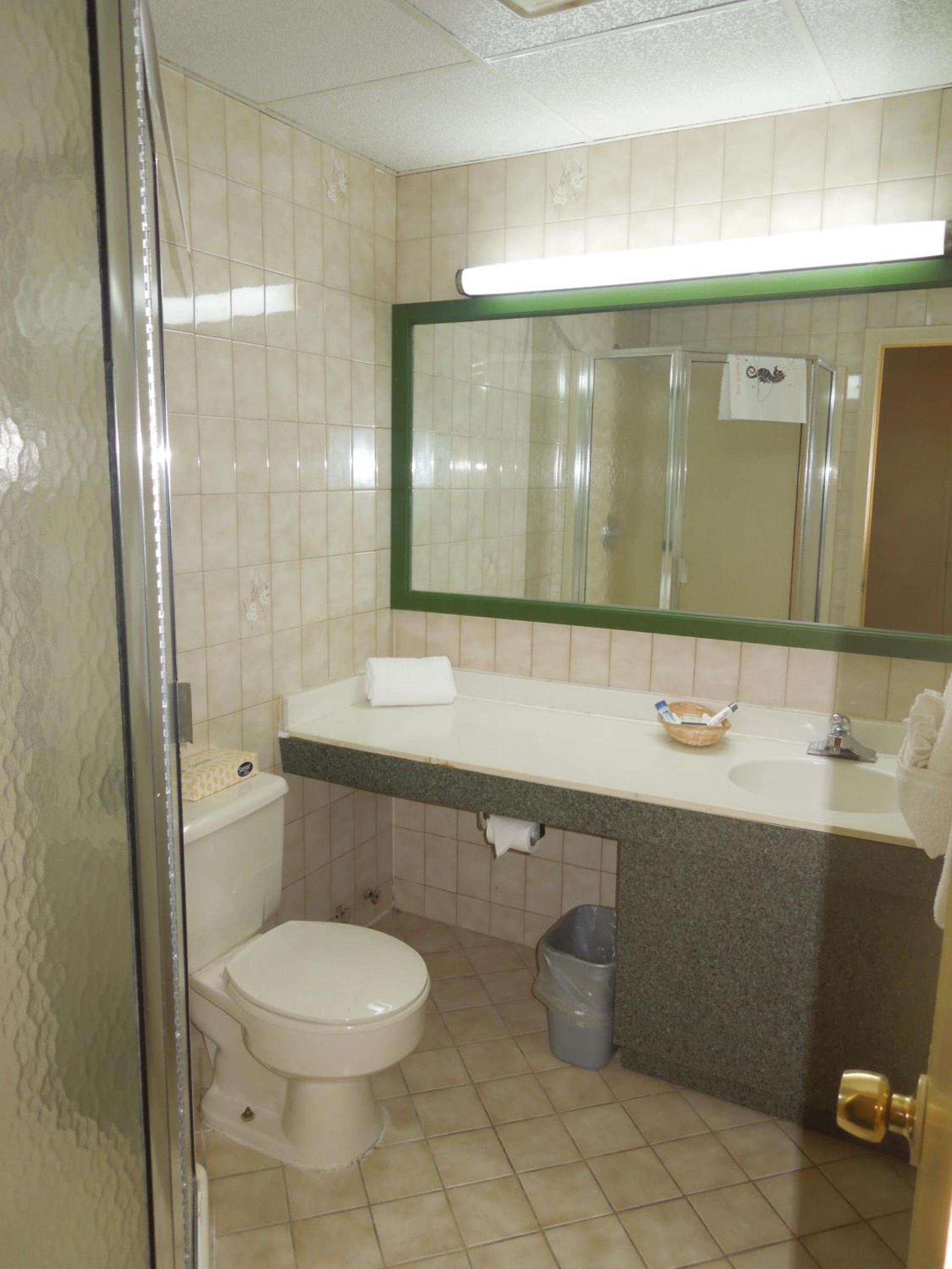 Bay Shore Inn photo 21