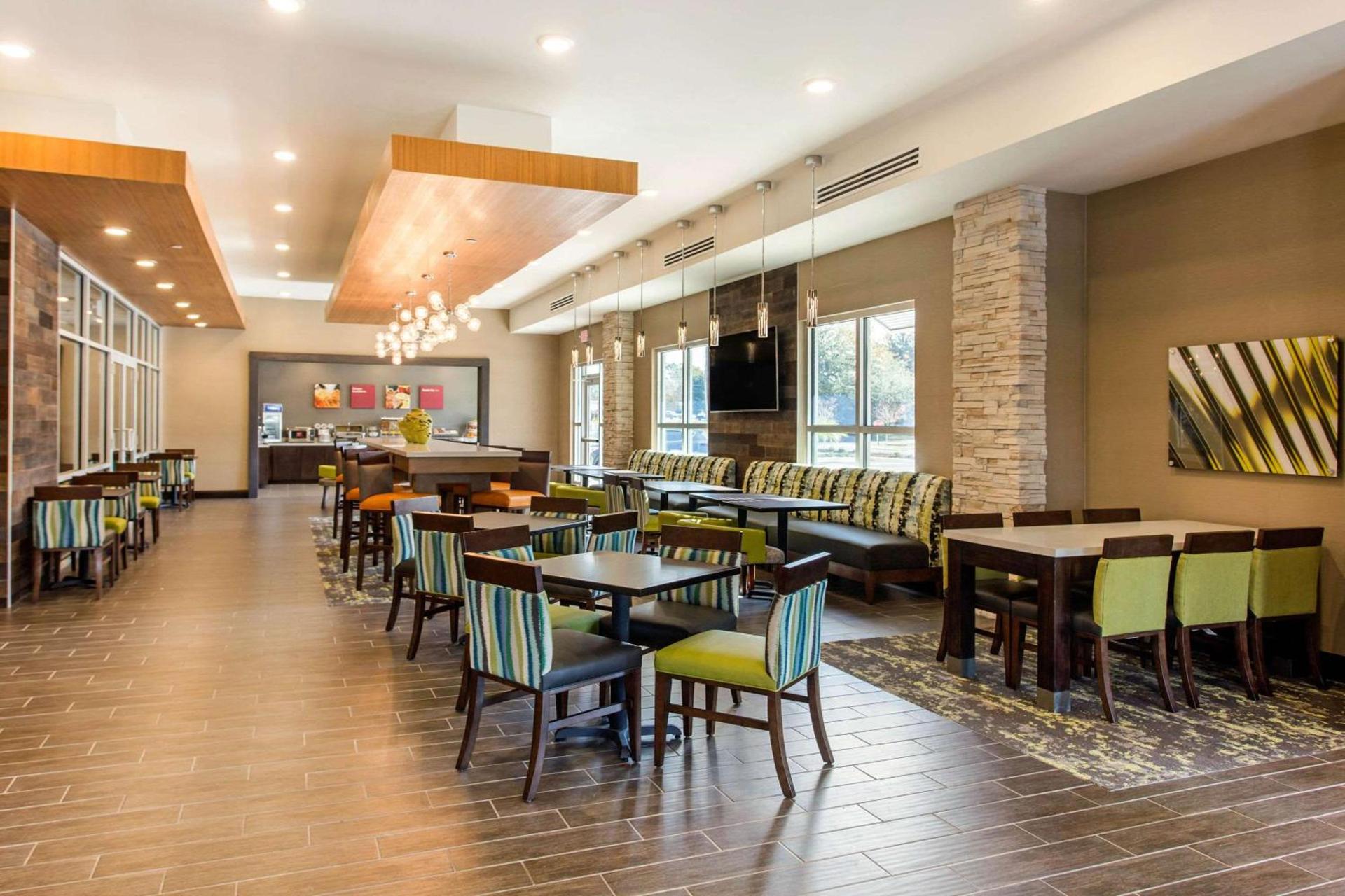 Comfort Suites North Charleston - Ashley Phosphate photo 9