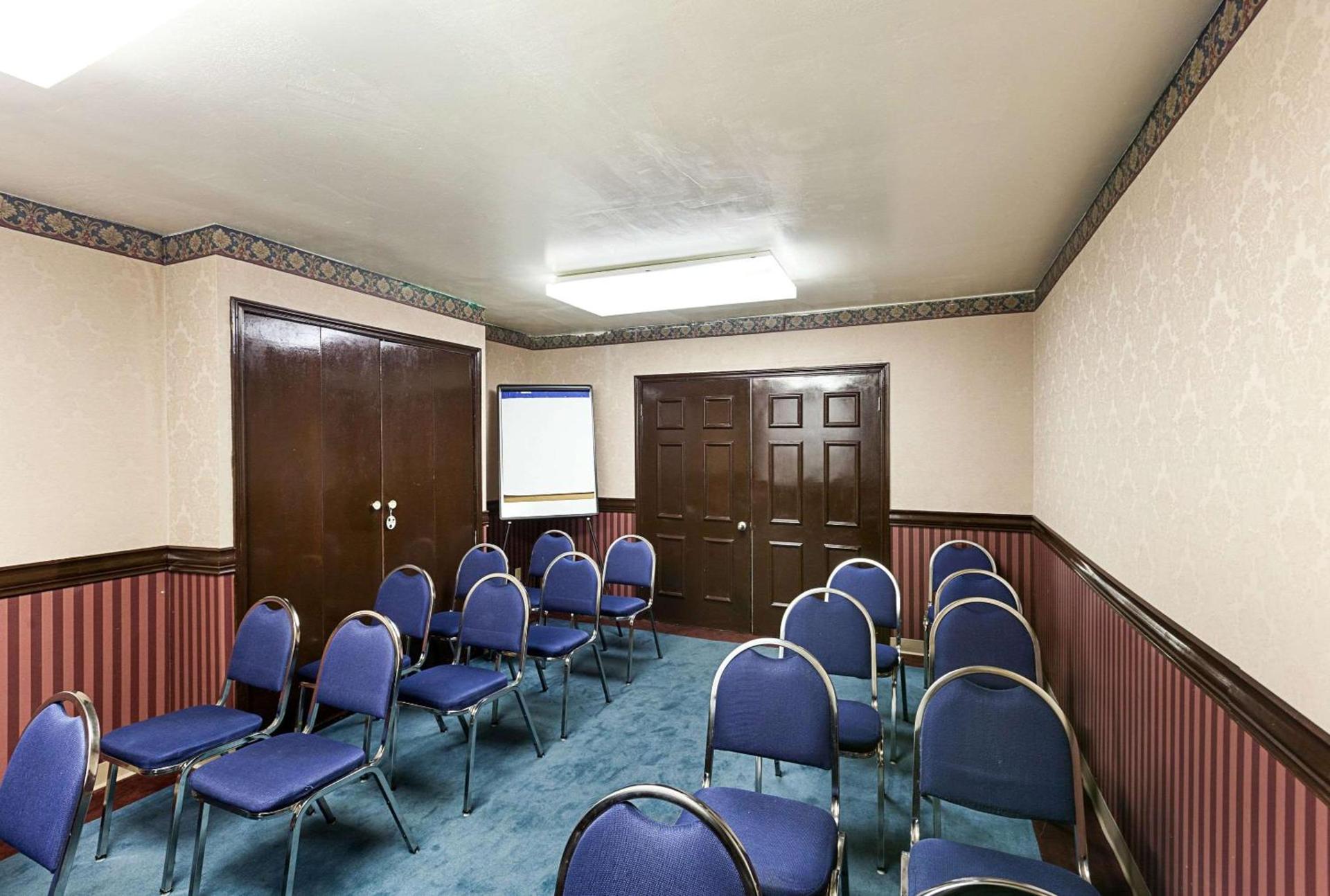 Quality Inn Medical Center photo 23