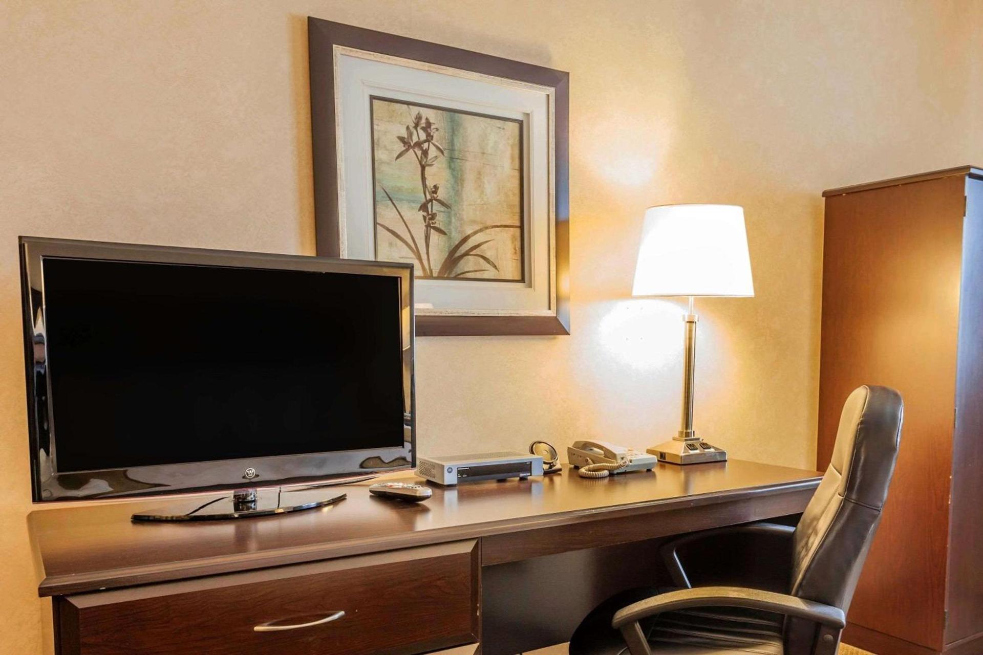 Quality Inn Arlington photo 13