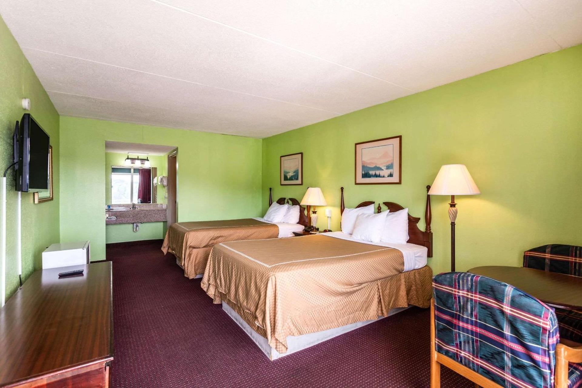 Rodeway Inn Renfro Valley photo 5