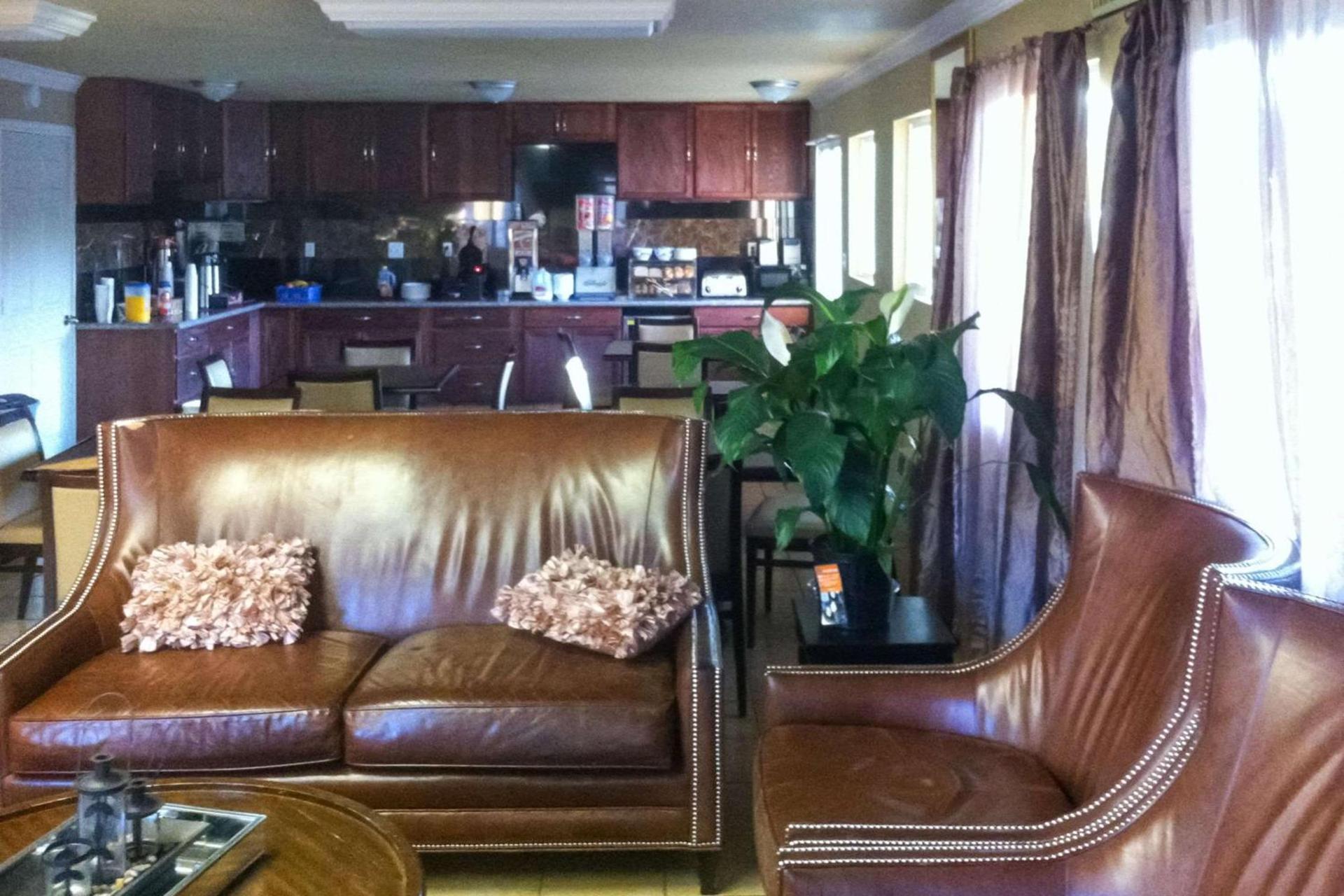 1st Interstate Inn photo 28