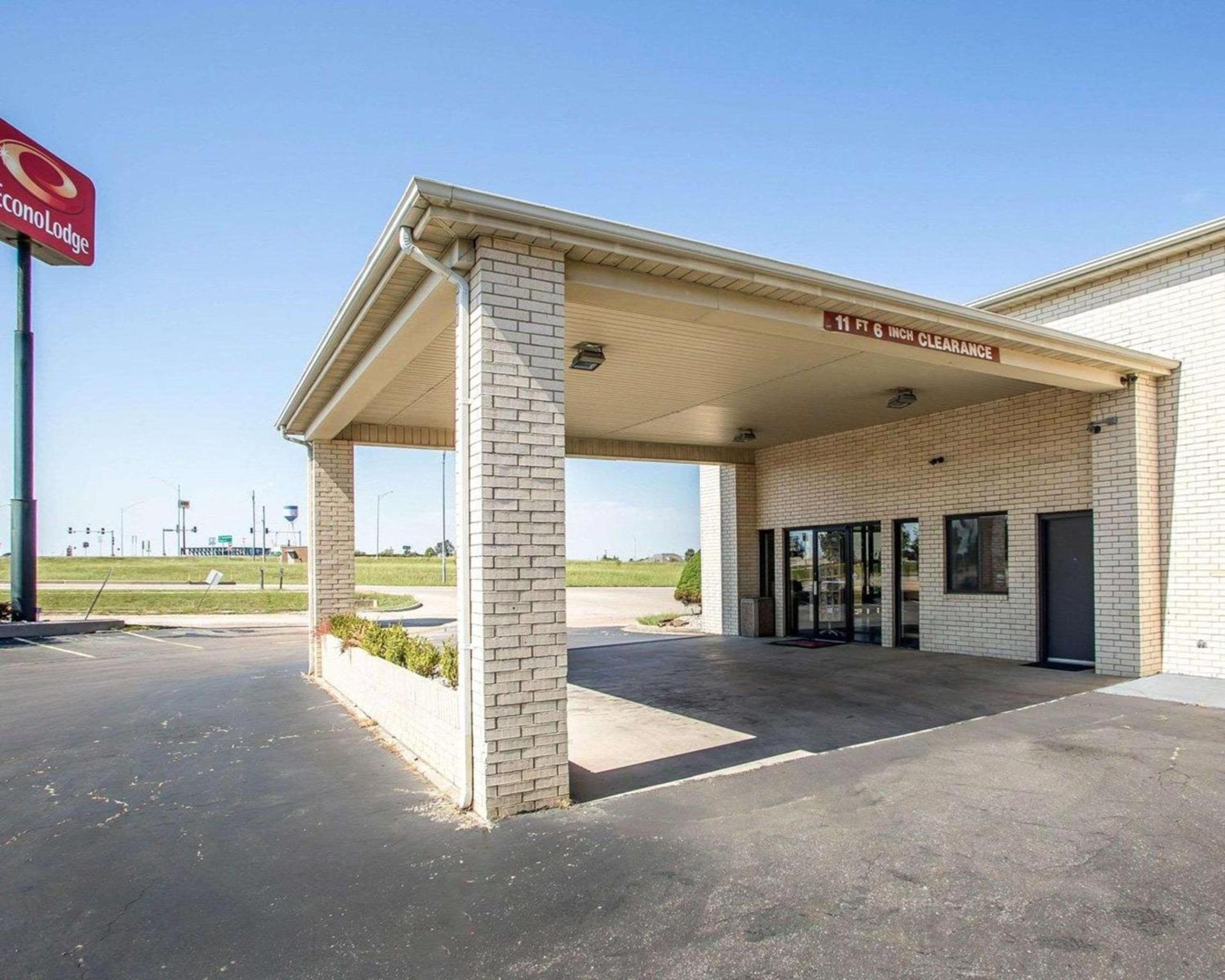 Econo Lodge Saint Robert photo 1