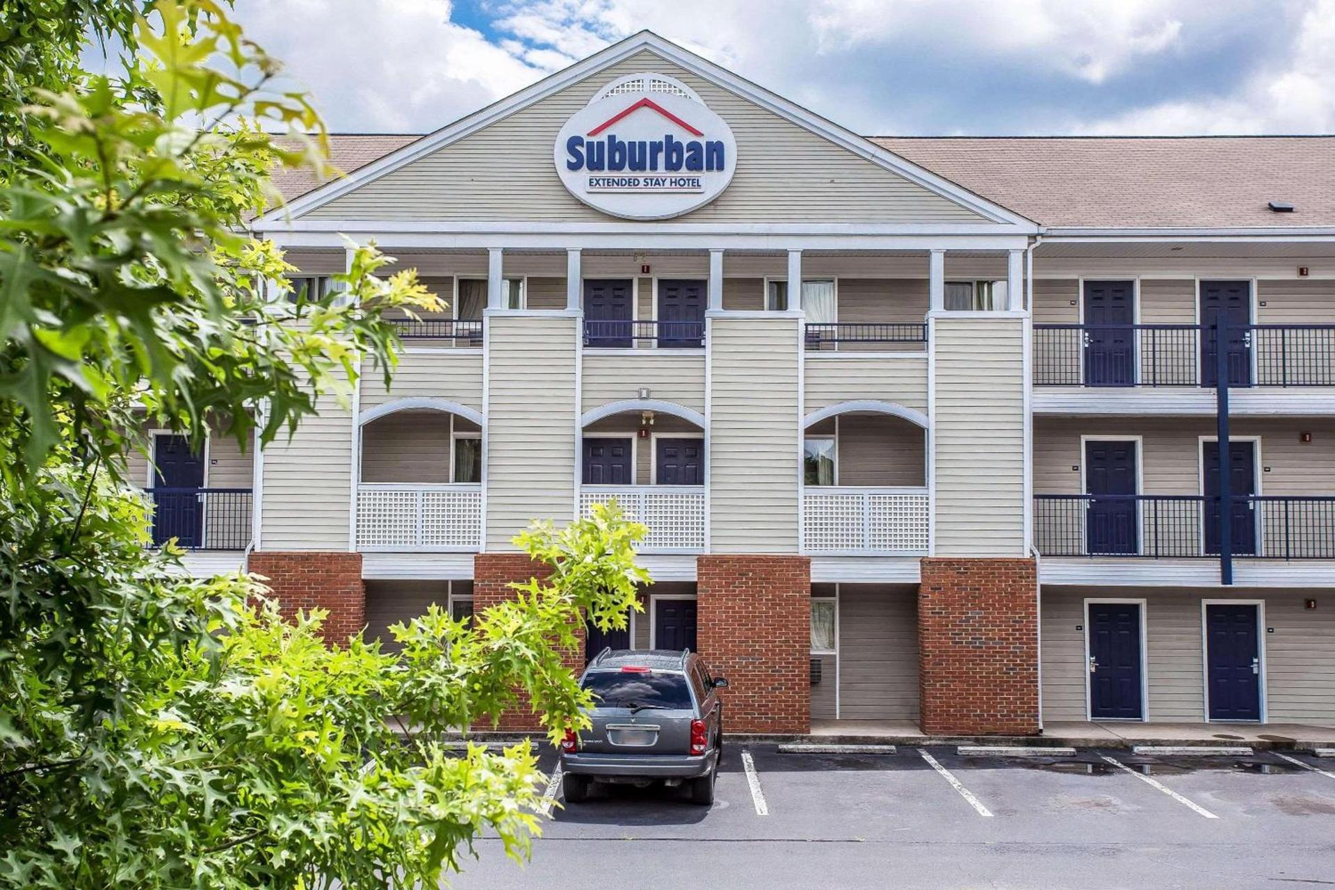 Suburban Studios Charlotte-Ballantyne photo 3
