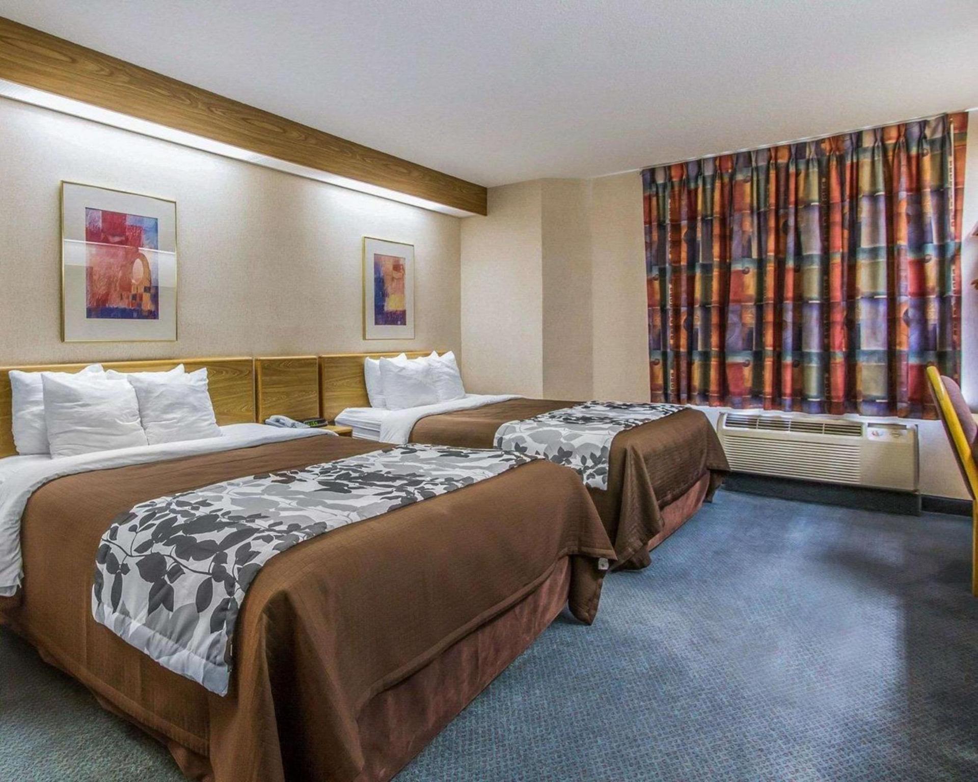 Rodeway Inn photo 15