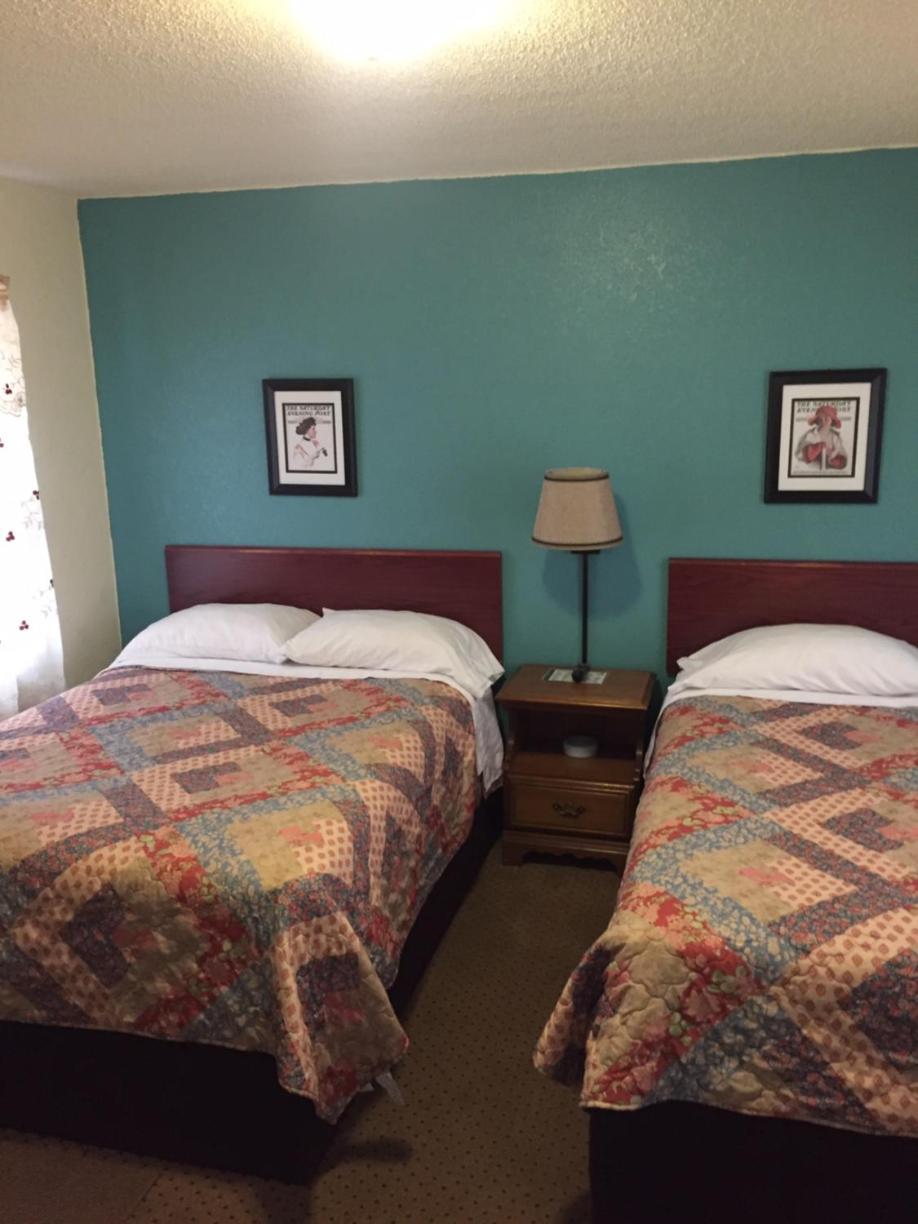Highland Court Motel photo 14