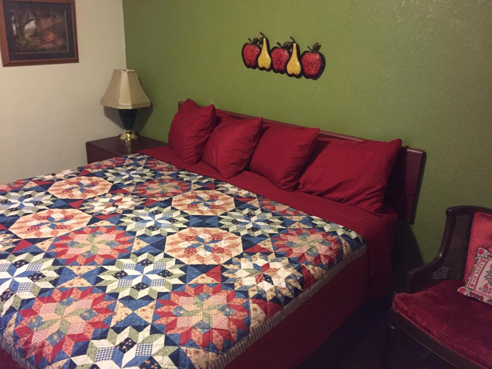 Highland Court Motel photo 49