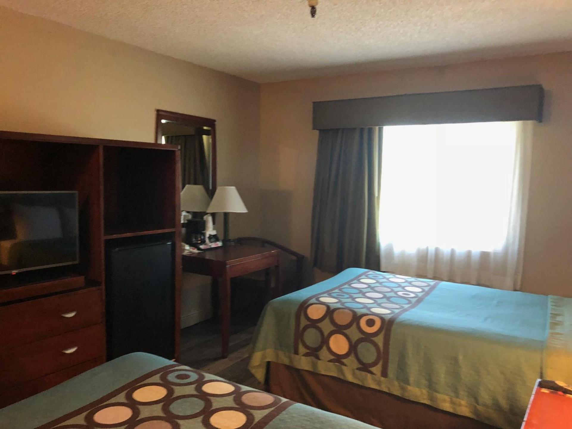 Super 8 by Wyndham Sacramento photo 27