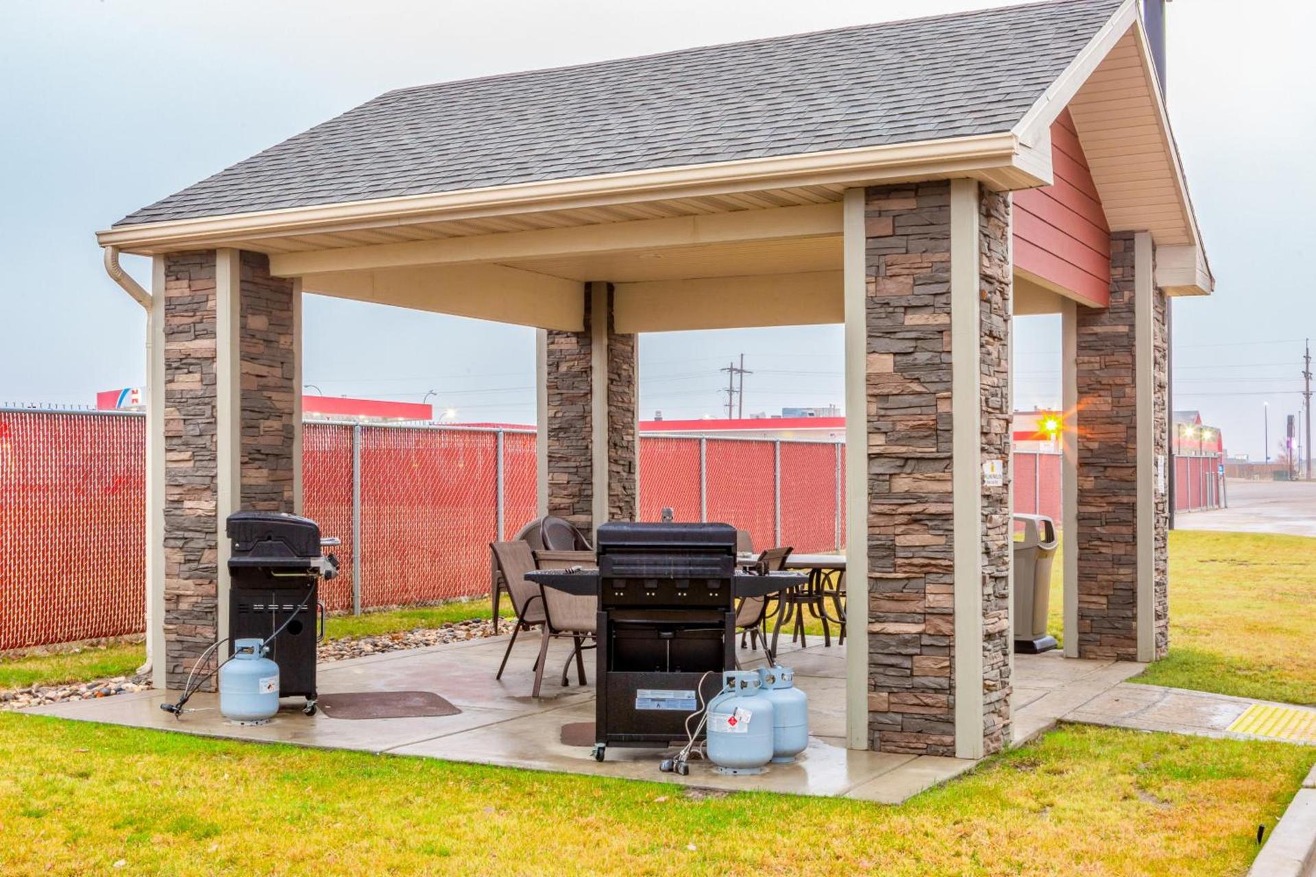 Welcome Suites - Minot, ND photo 12