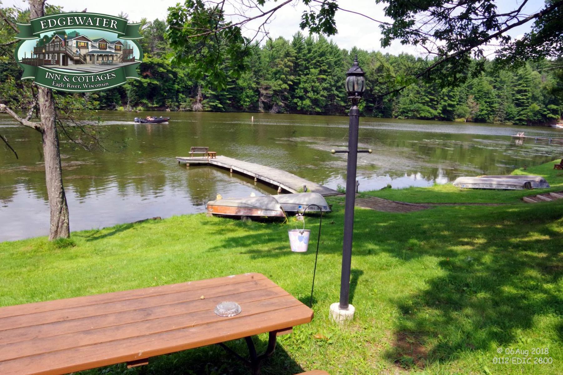 Edgewater Inn & Cottages photo 4