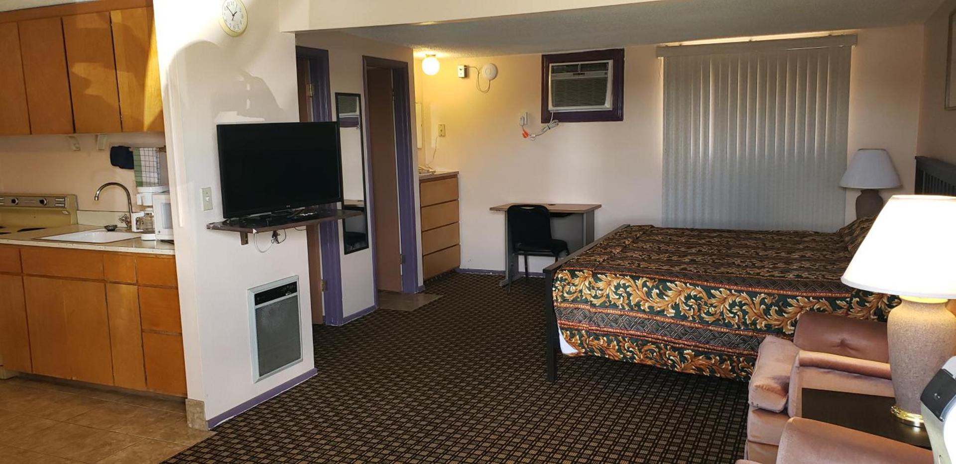 Westernaire Motel photo 20
