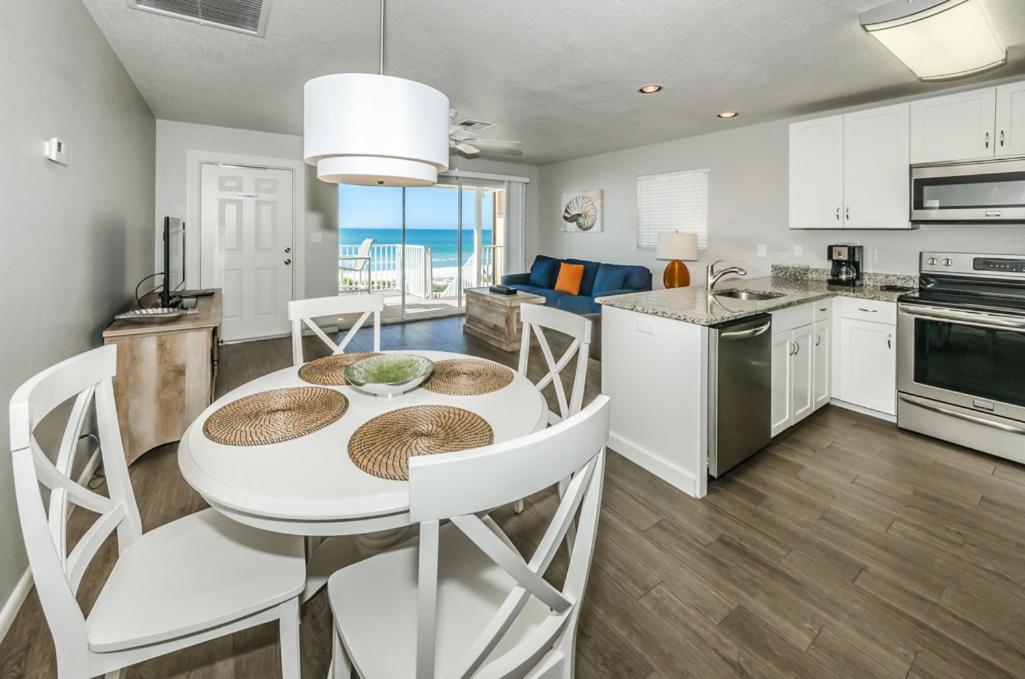 The New Hotel Collection Beachfront photo 7