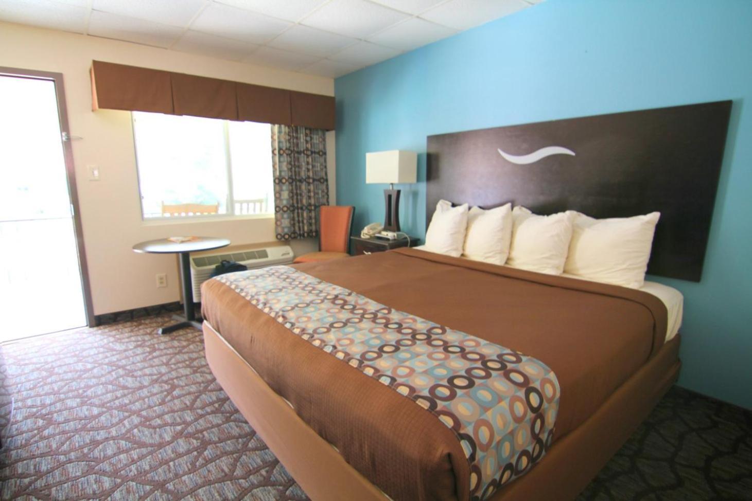 Blue Ridge Inn photo 8