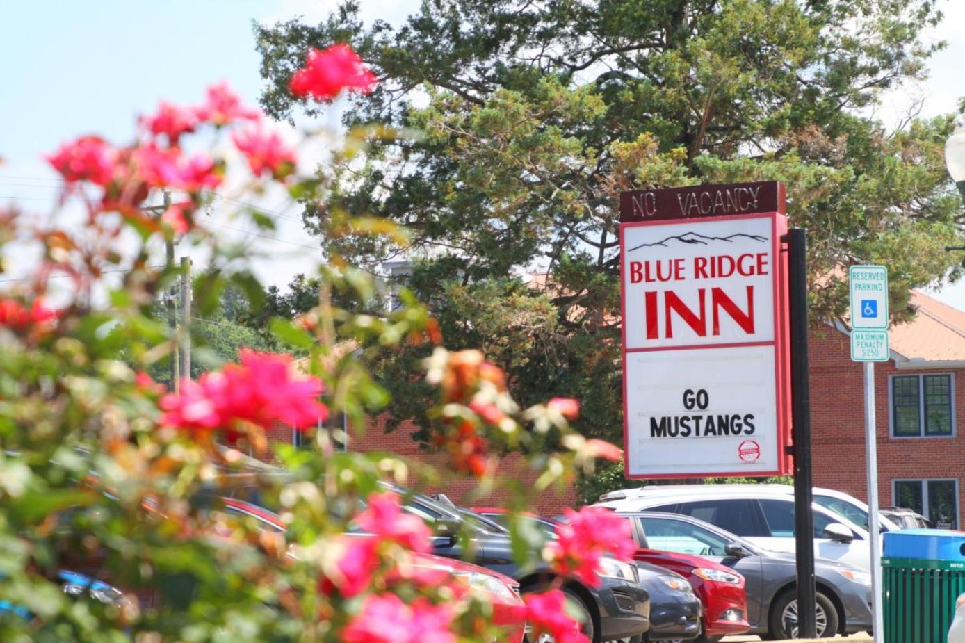 Blue Ridge Inn photo 1