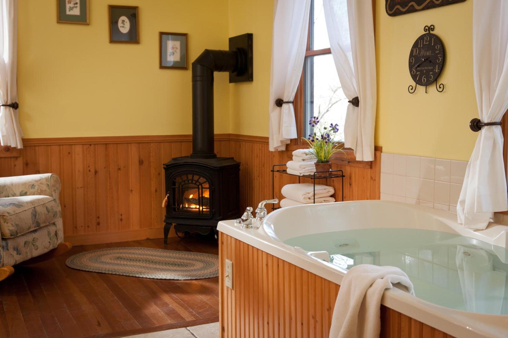 Inn & Spa at Cedar Falls photo 15