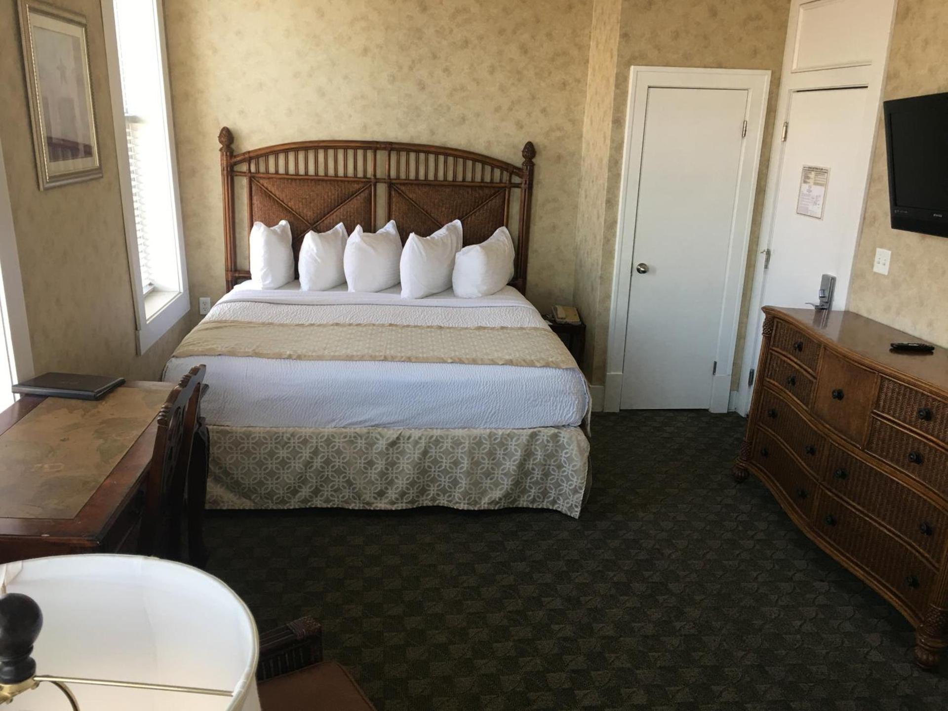 The Island House Hotel photo 11