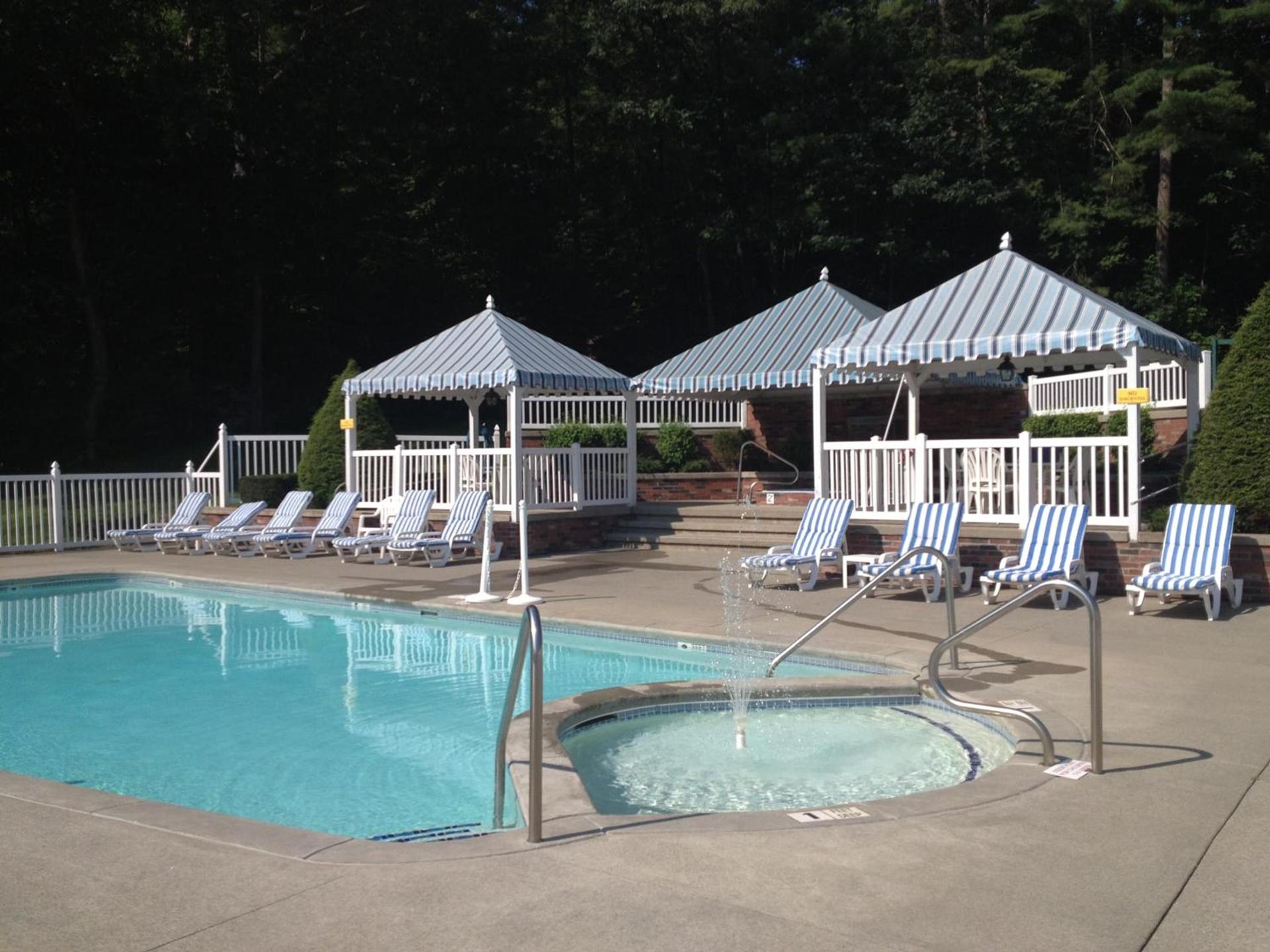 Colonel Williams Resort and Suites photo 3