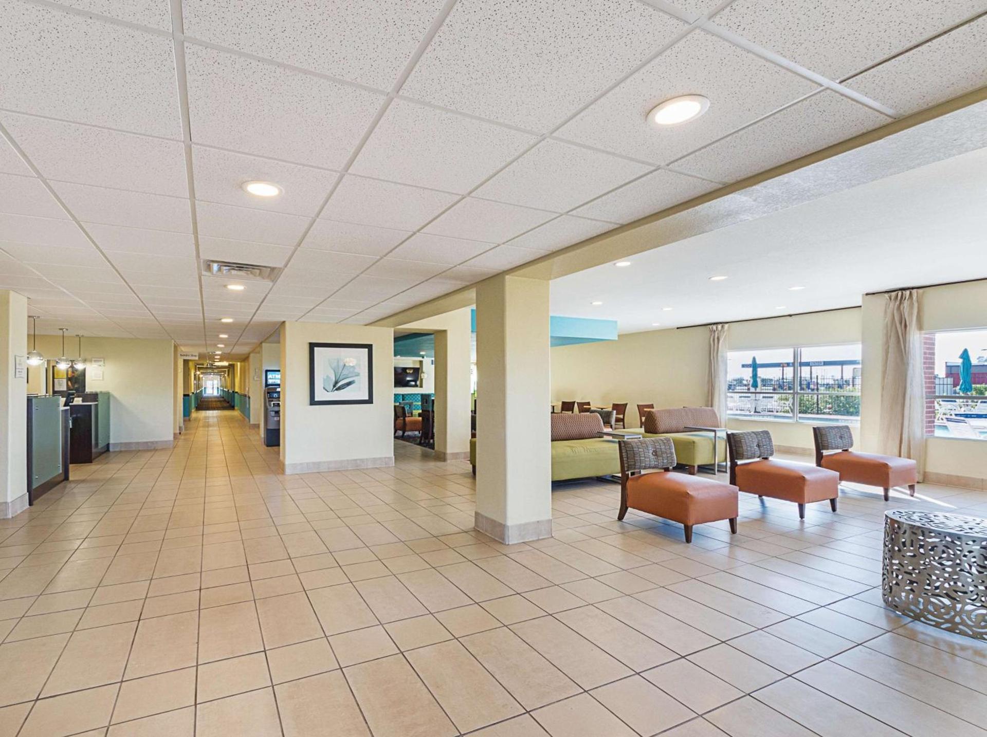 La Quinta by Wyndham Mathis photo 4