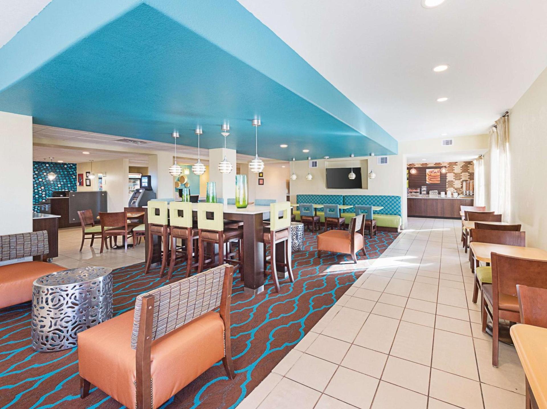 La Quinta by Wyndham Mathis photo 6