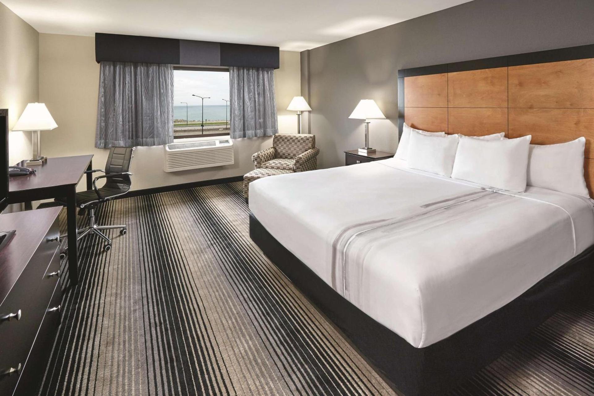 Best Western Plus Hyde Park Chicago Hotel photo 16