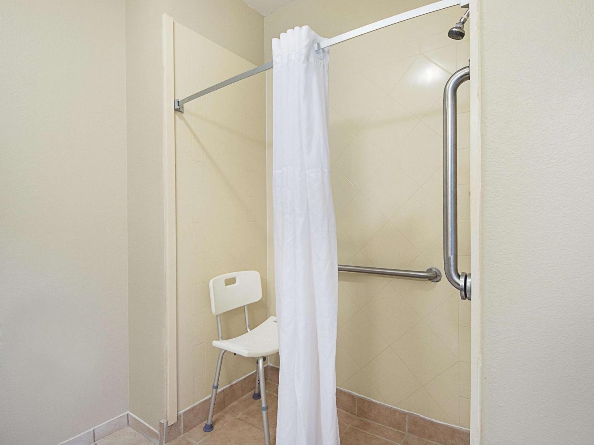 La Quinta by Wyndham Mathis photo 14