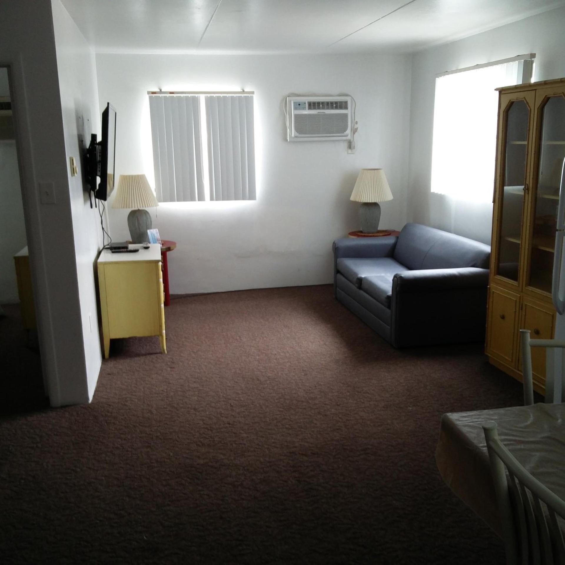 Tide Winds Motel photo 51