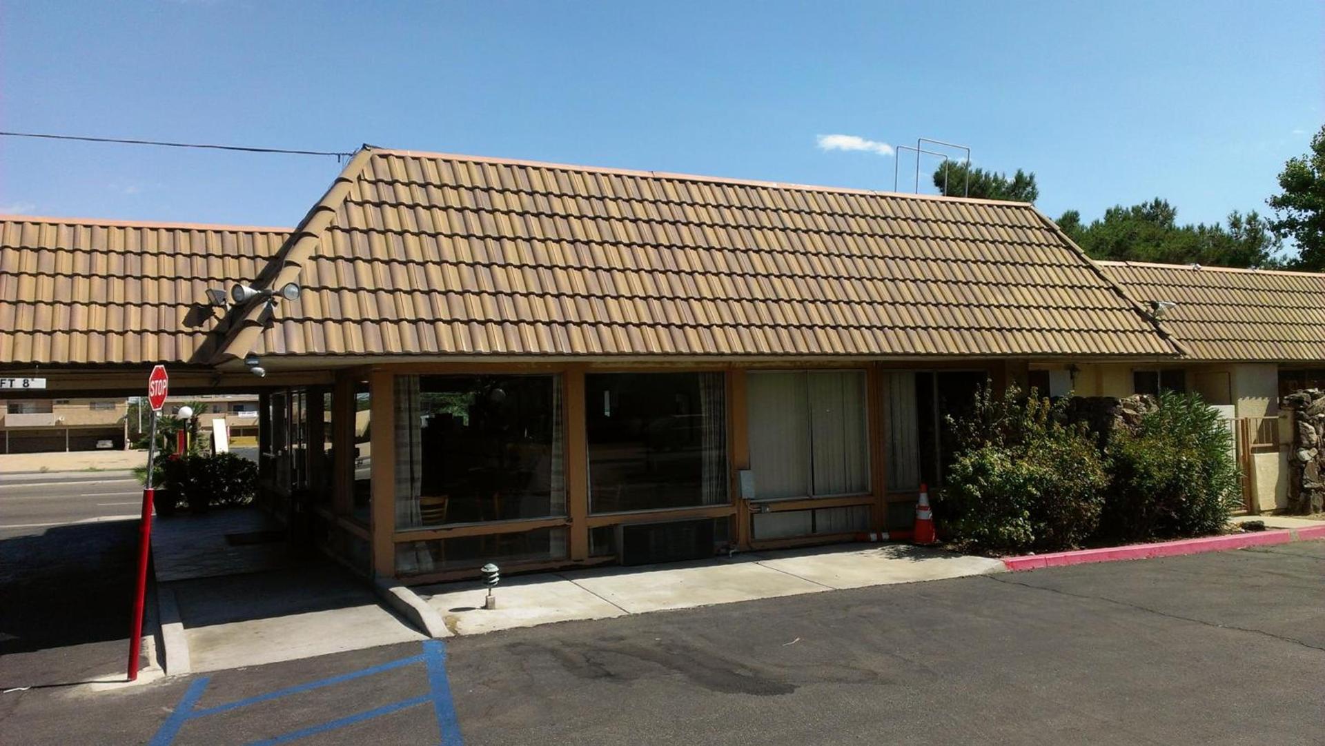 Knights Inn Palmdale photo 3