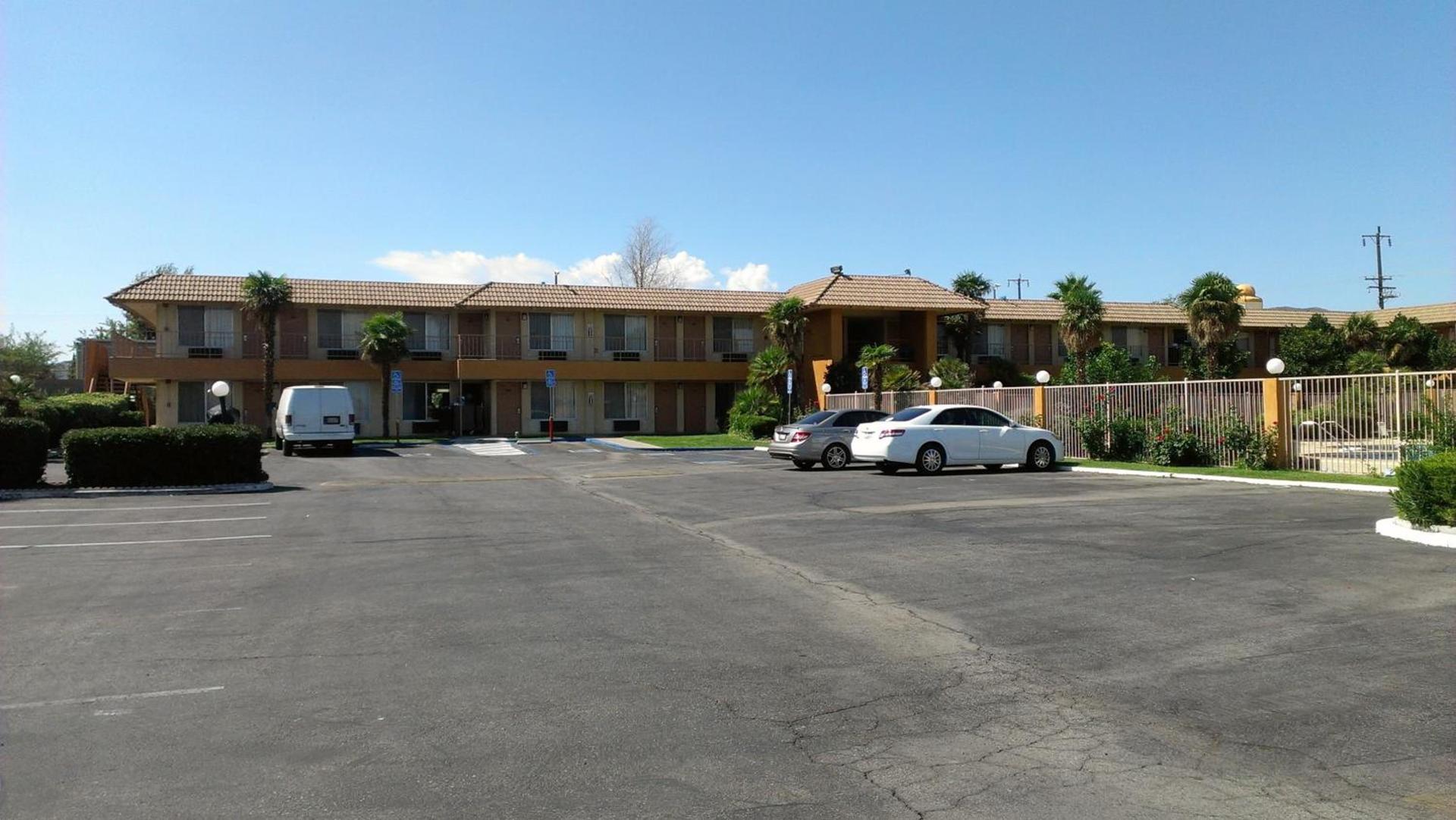 Knights Inn Palmdale photo 13