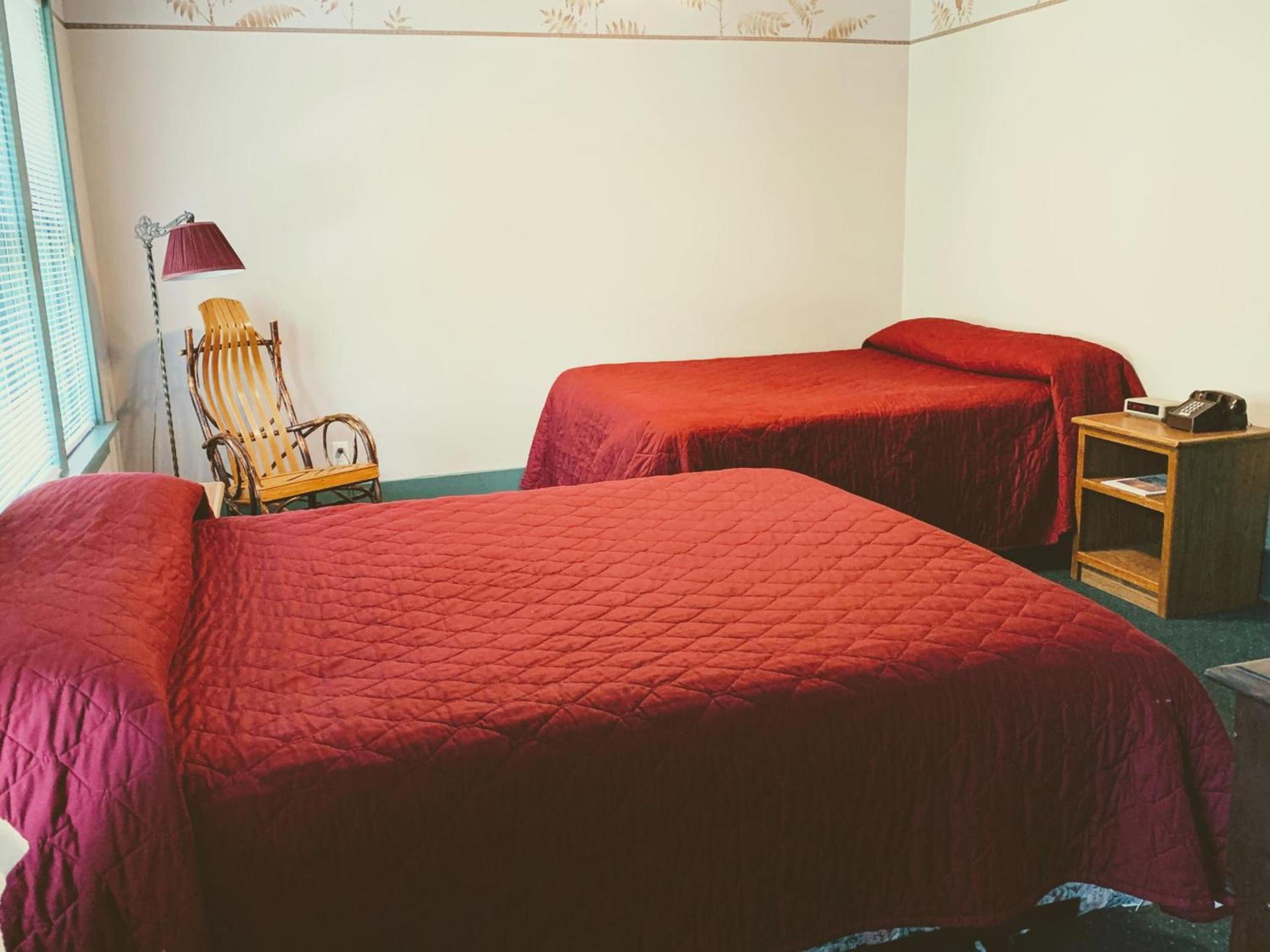 Gordon Beach Inn photo 14