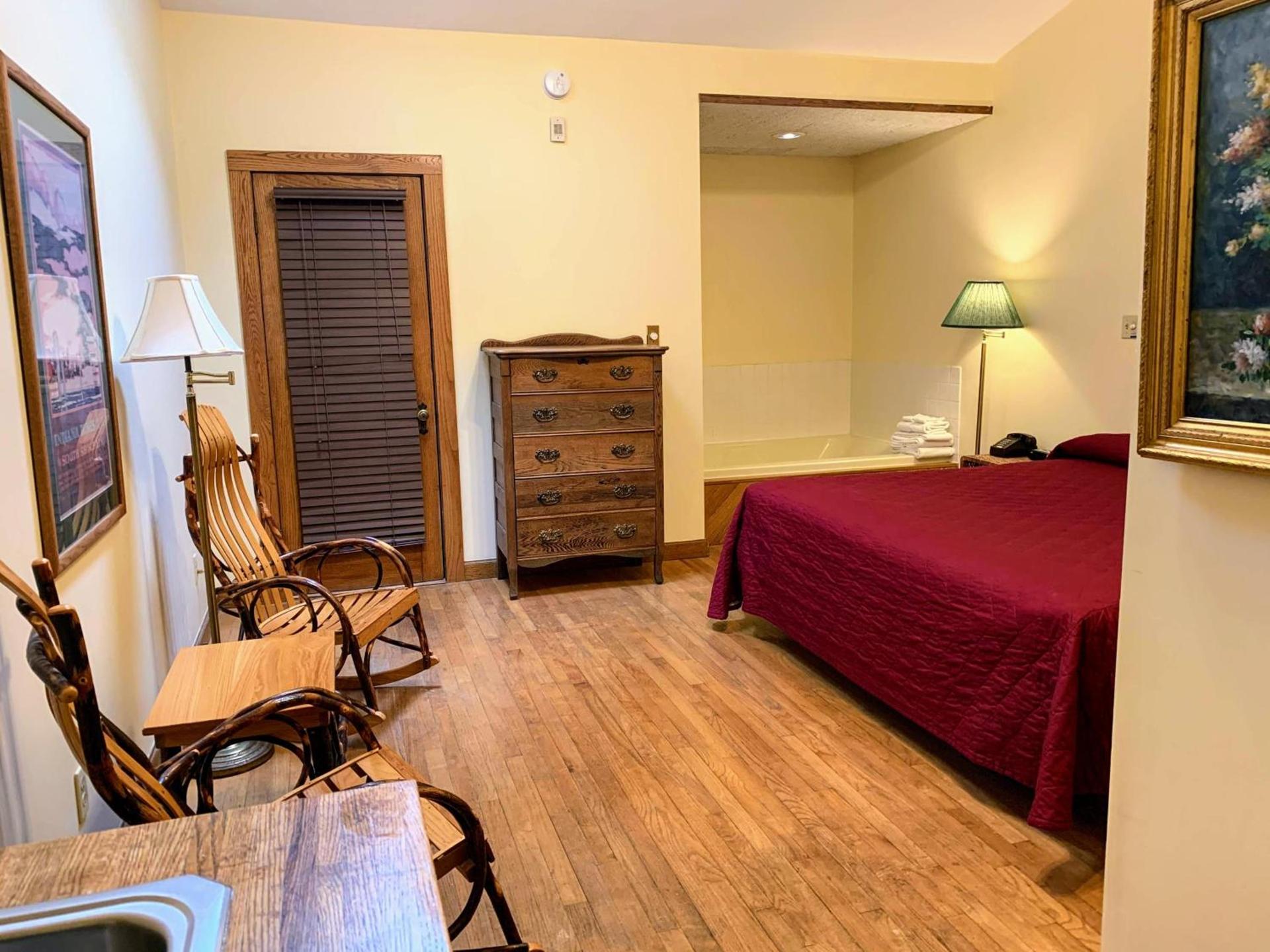 Gordon Beach Inn photo 20