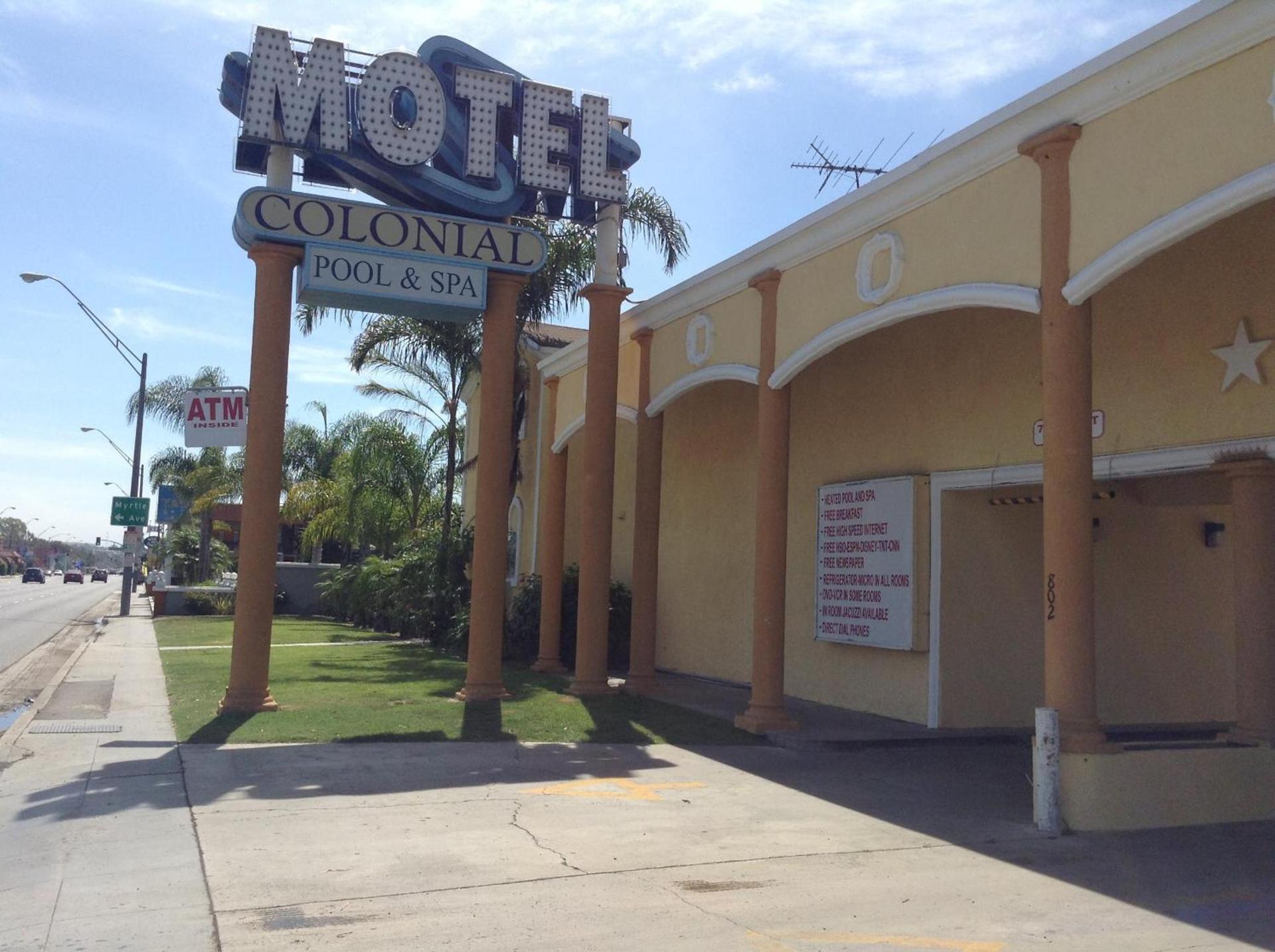 Colonial Pool & Spa Motel photo 1
