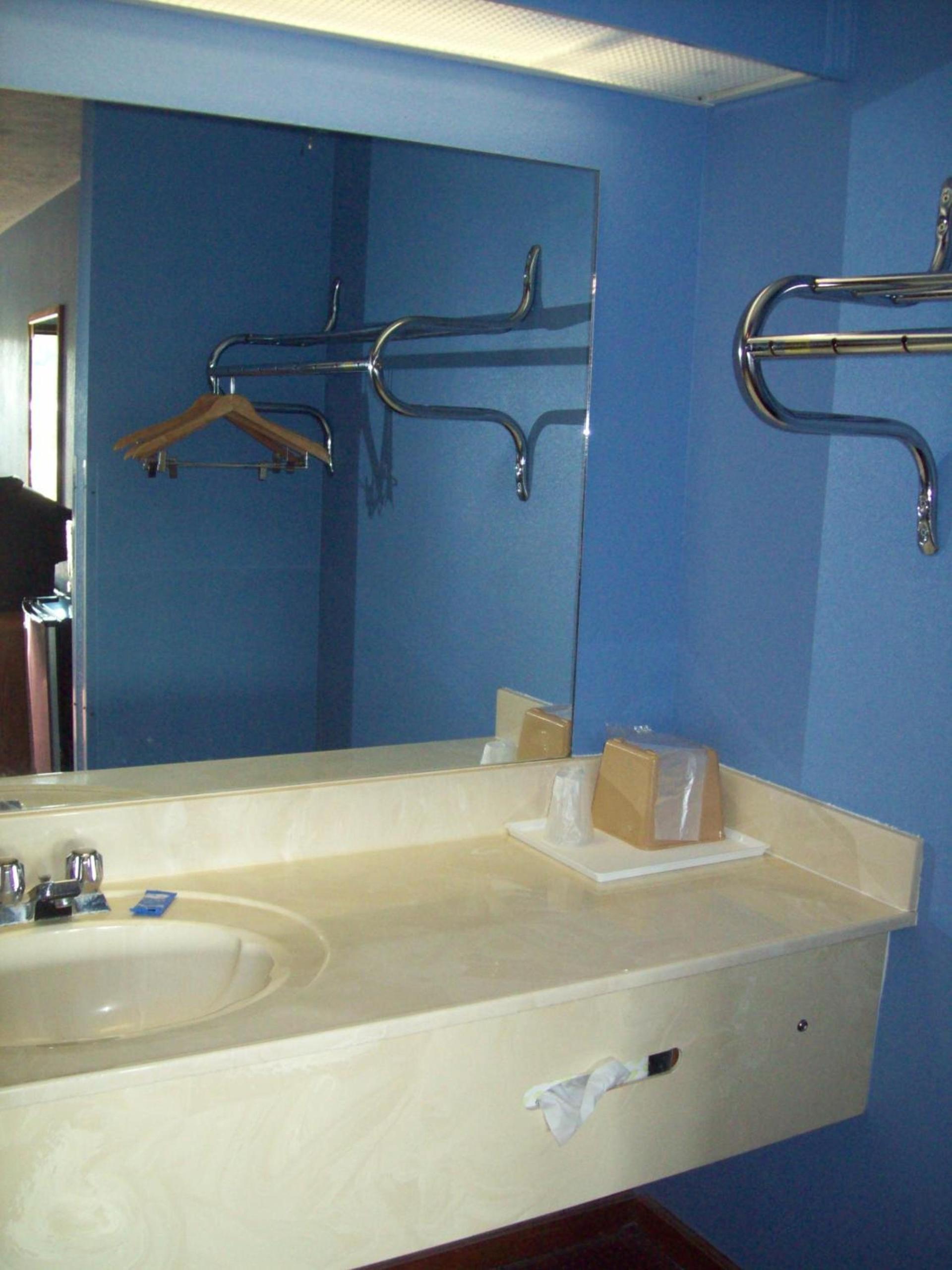 Western Inn Express photo 14