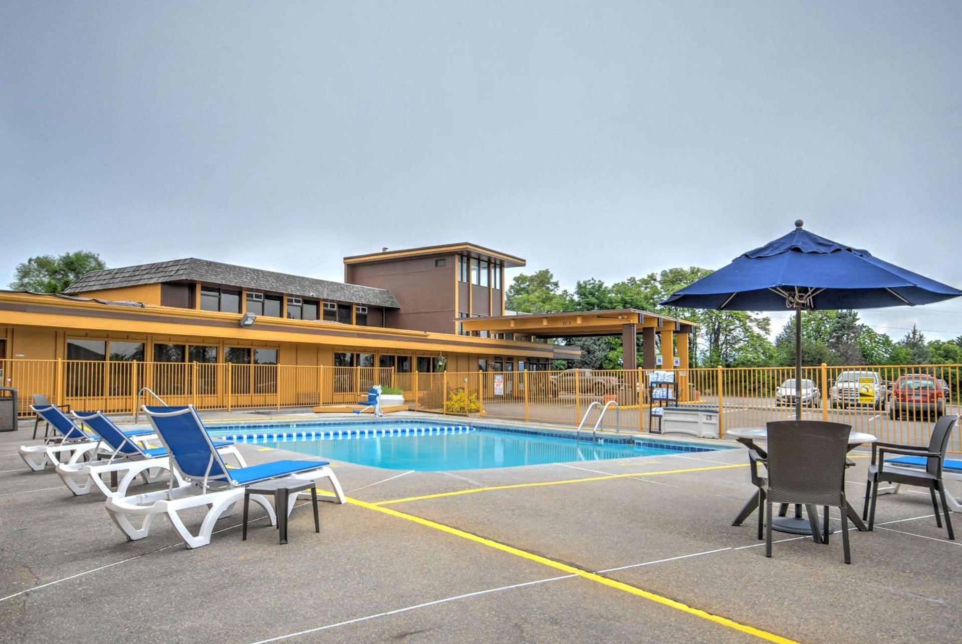 Quality Inn Big Sky photo 18