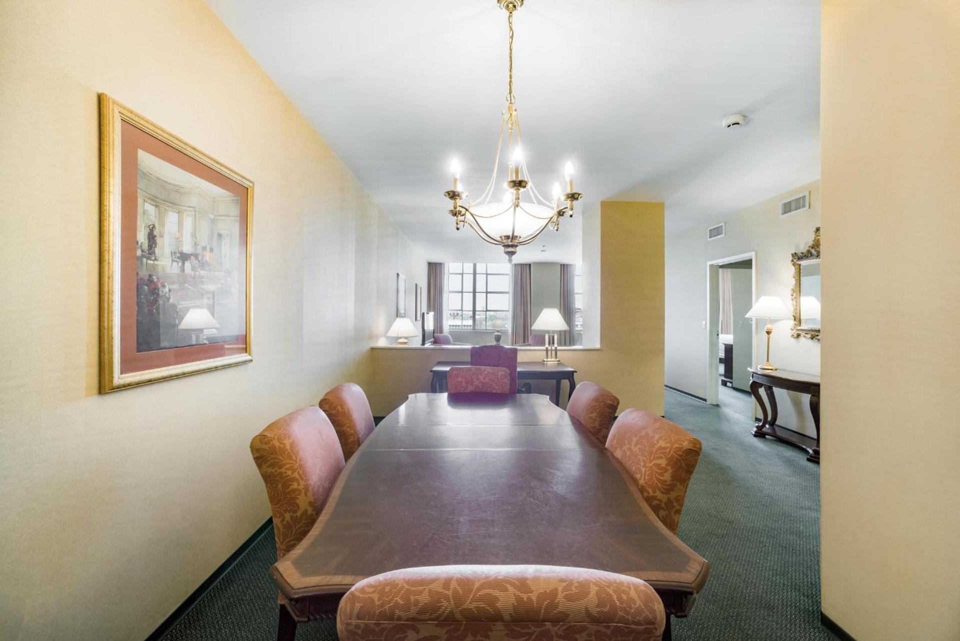 OYO Hotel St Louis Downtown City Center MO photo 63