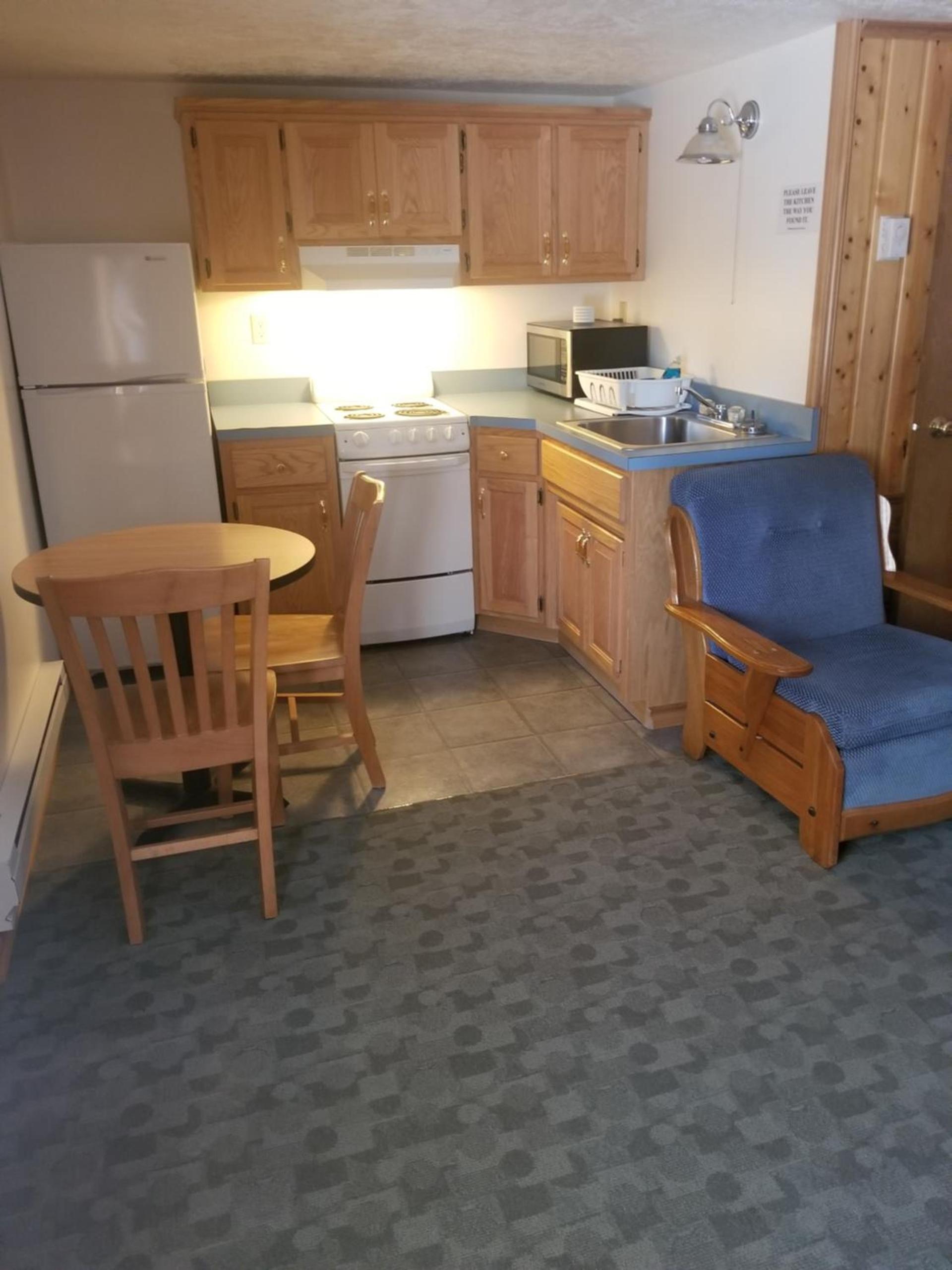 Westwood Motel photo 10