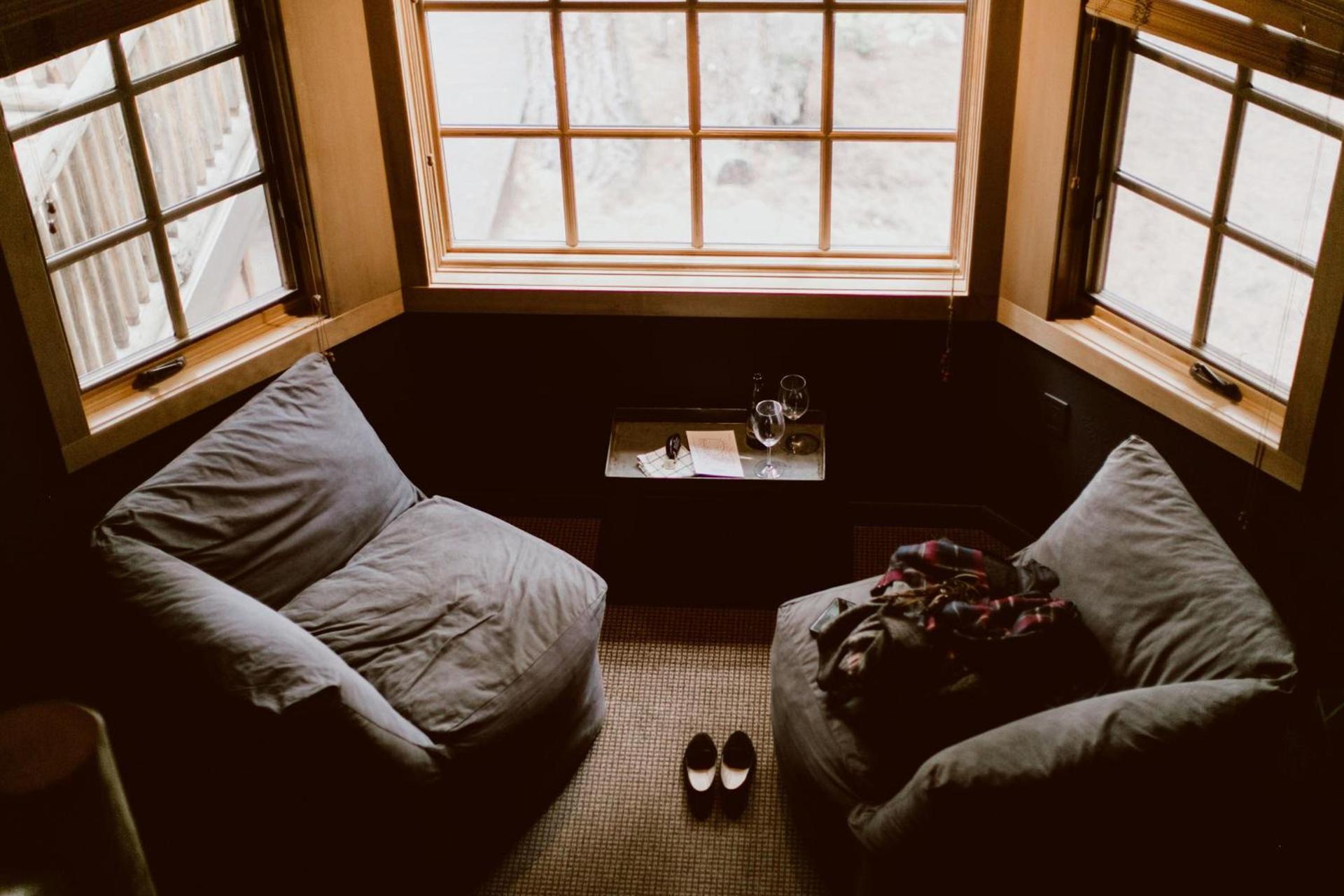 The Suttle Lodge & Boathouse photo 9