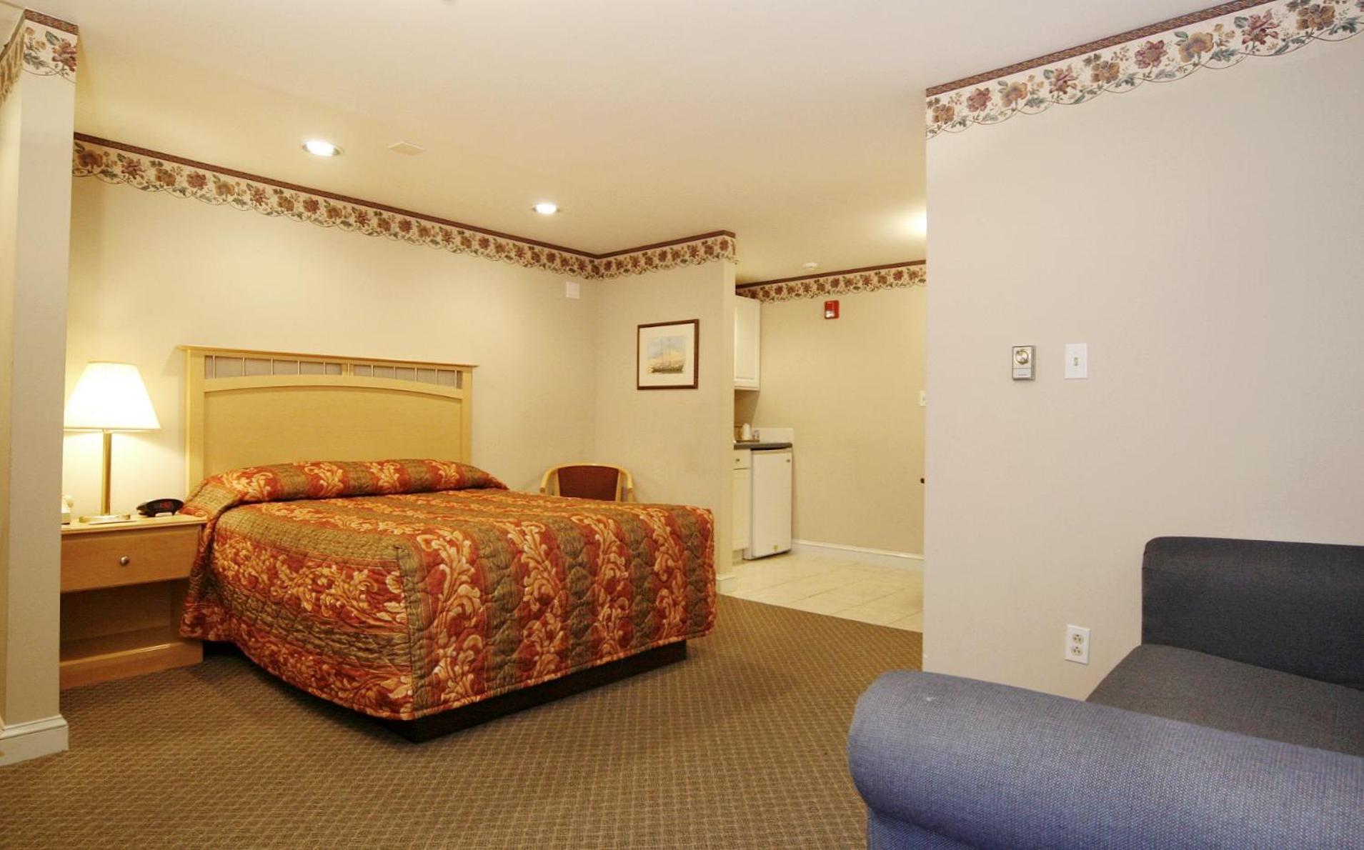 Studio East Motel photo 17