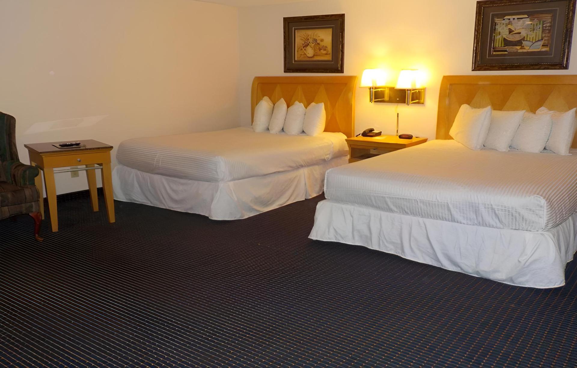 Economy 7 Inn photo 5