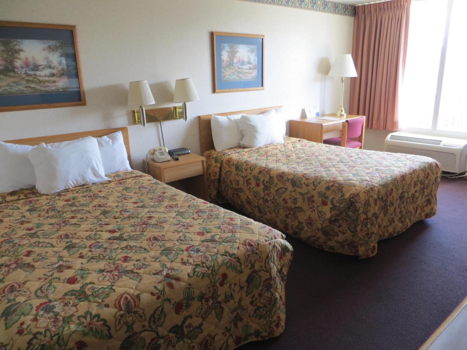 Knights Inn Newport photo 9