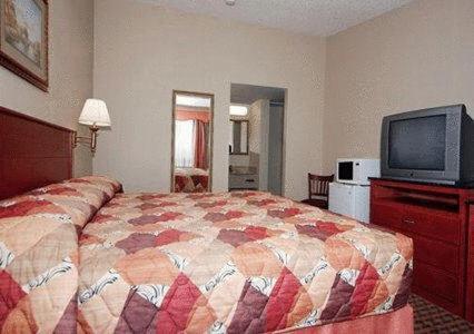 Americas Best Value Inn Smithtown/Long Island photo 15
